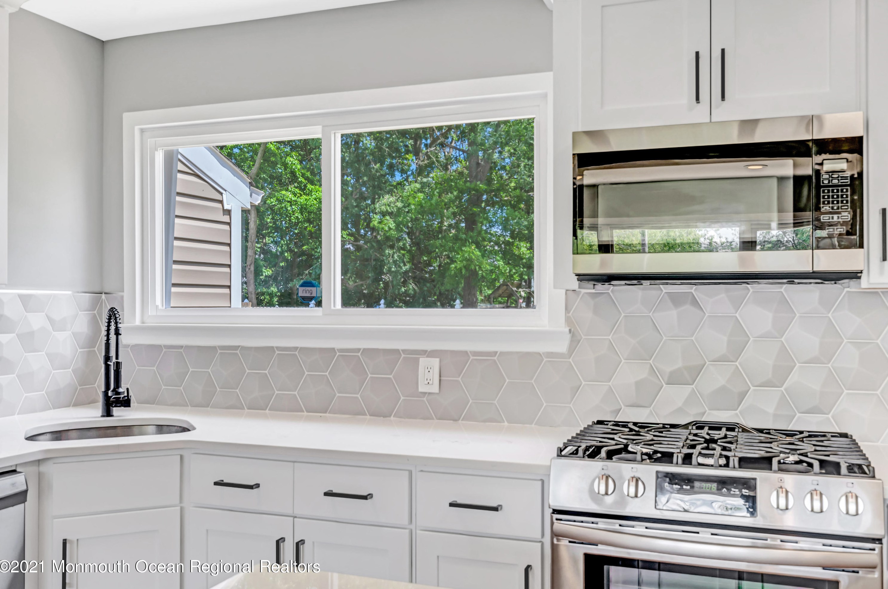 36 Harley Rd, Toms River NJ  08755-5024 exterior
