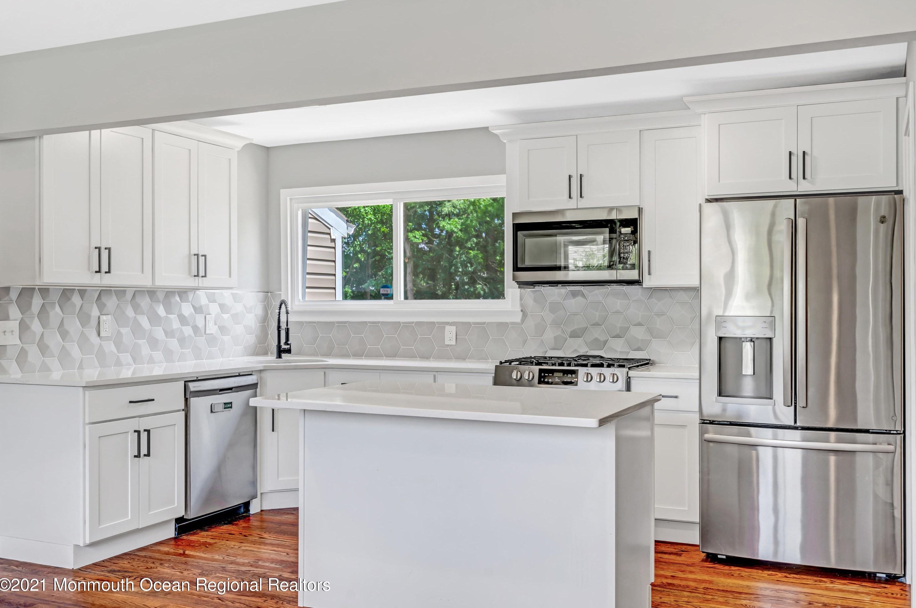 36 Harley Rd, Toms River NJ  08755-5024 exterior