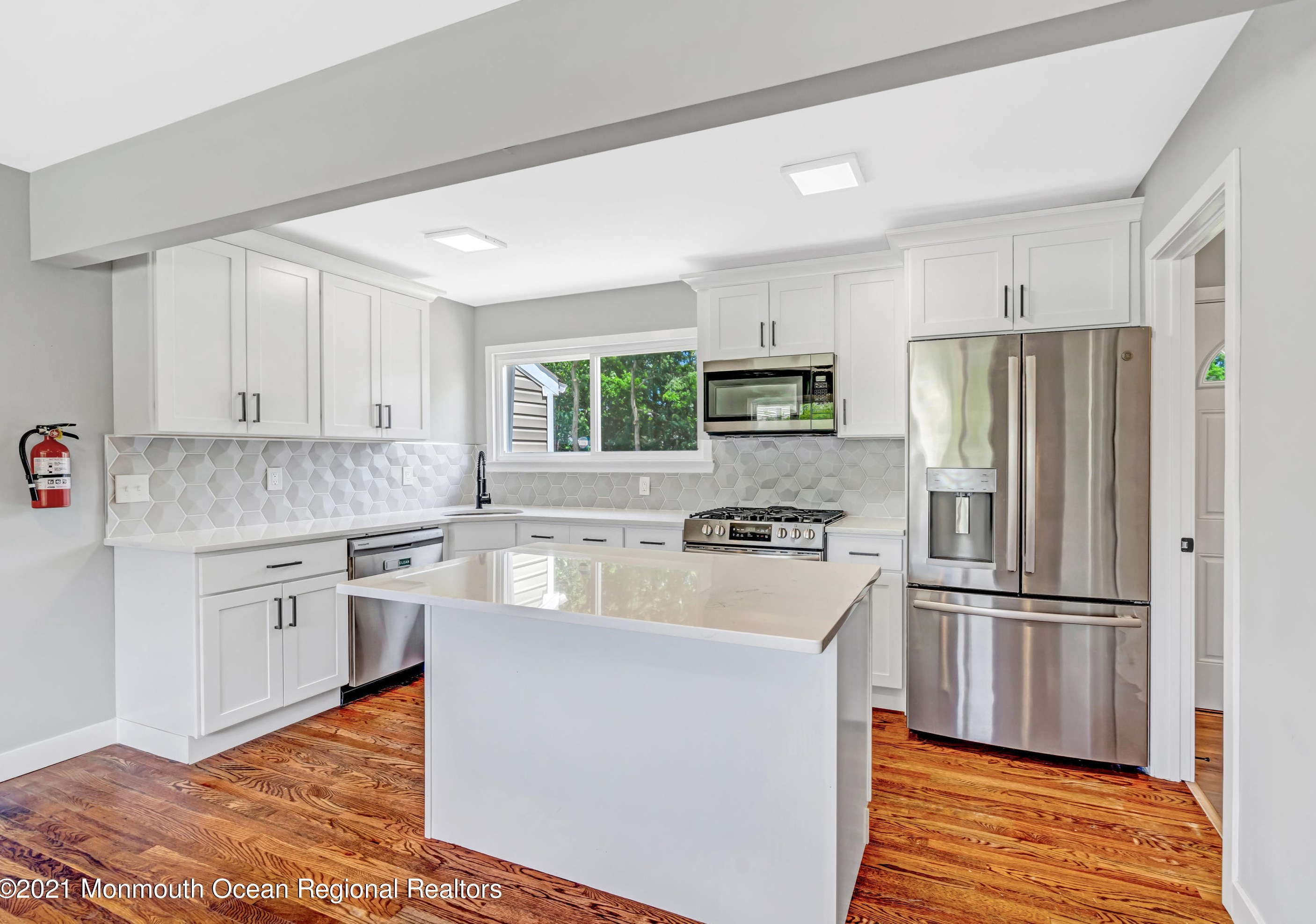 36 Harley Rd, Toms River NJ  08755-5024 exterior