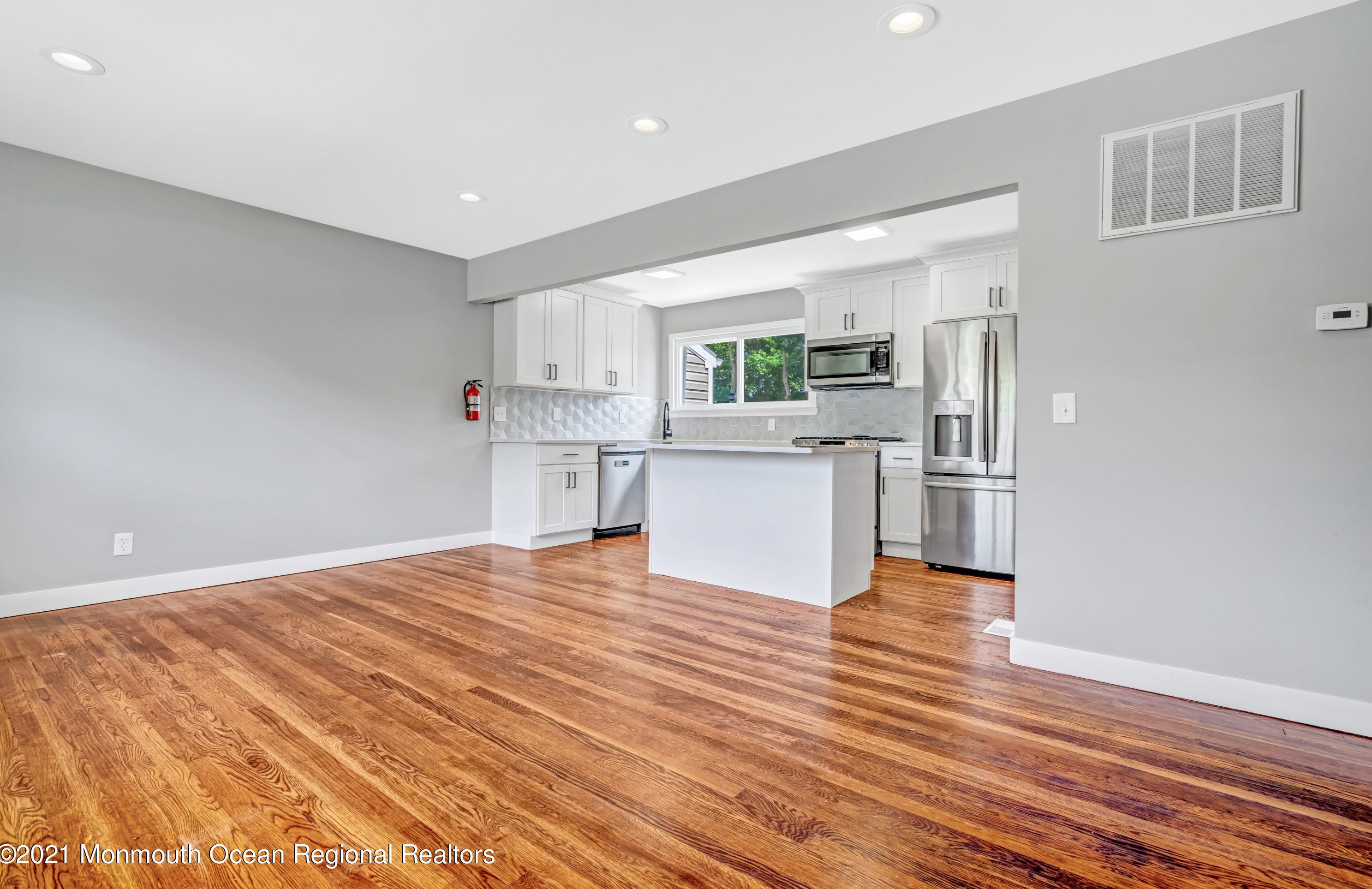 36 Harley Rd, Toms River NJ  08755-5024 exterior