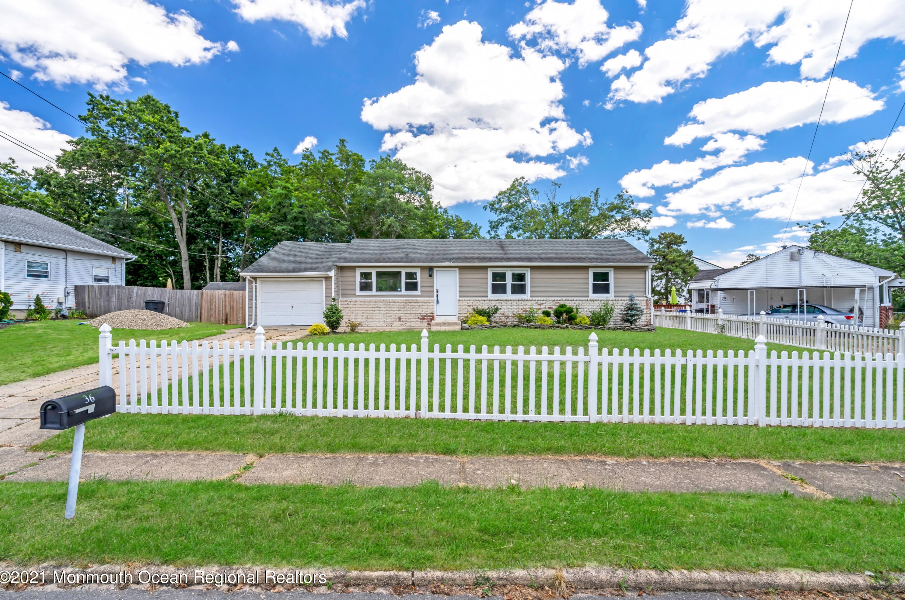36 Harley Rd, Toms River NJ  08755-5024 exterior