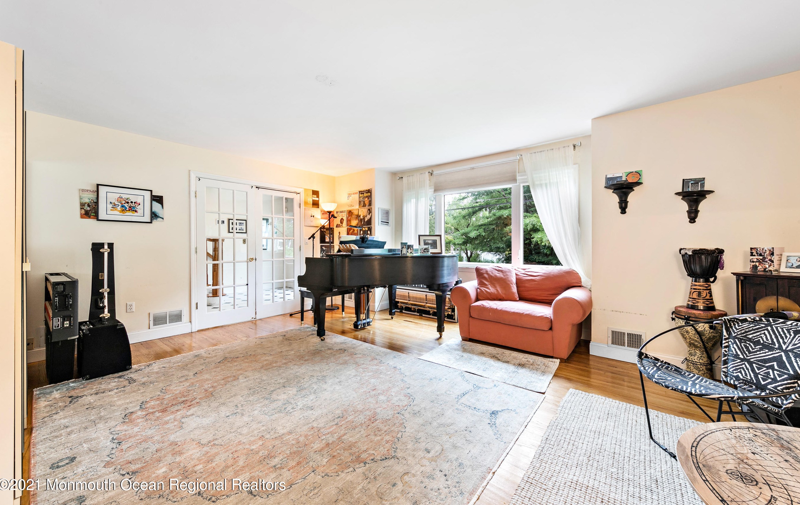 42 Hiawatha Ave, Oceanport NJ  07757-1606 exterior