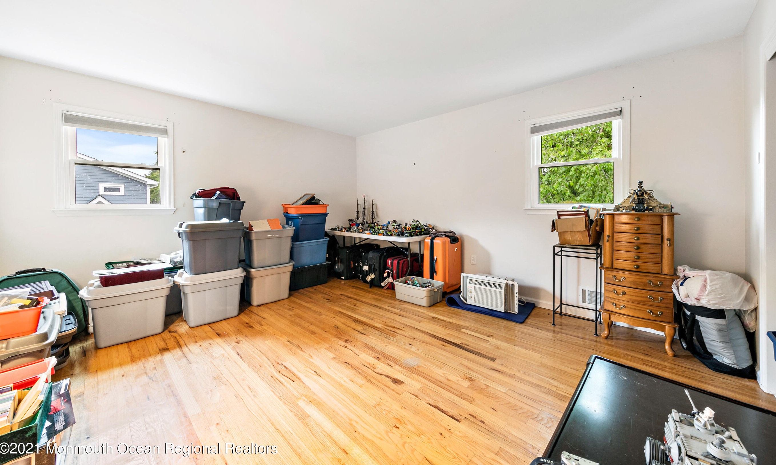 42 Hiawatha Ave, Oceanport NJ  07757-1606 exterior