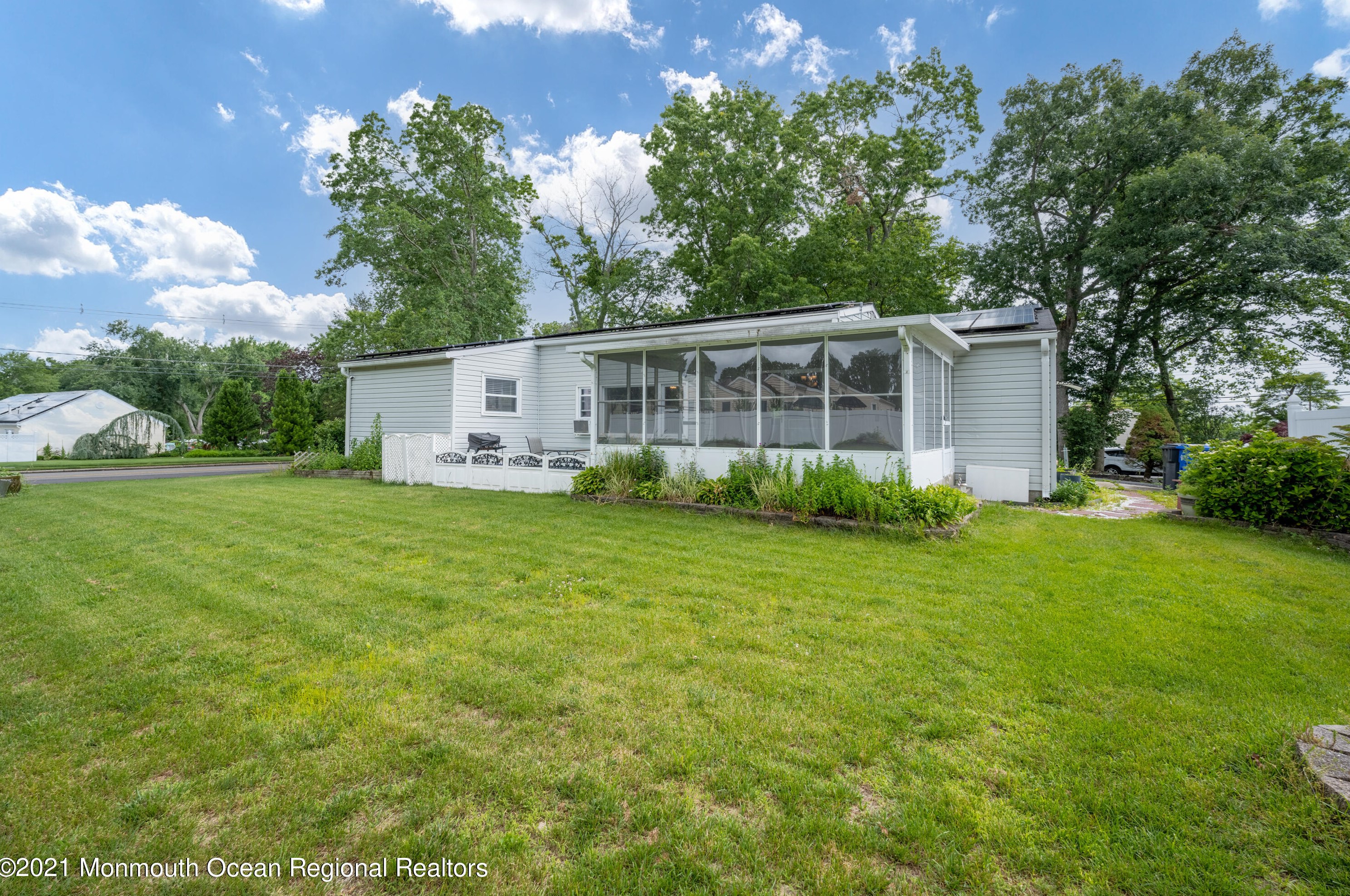 1067 Crystal Dr, Toms River NJ  08753-3823 exterior