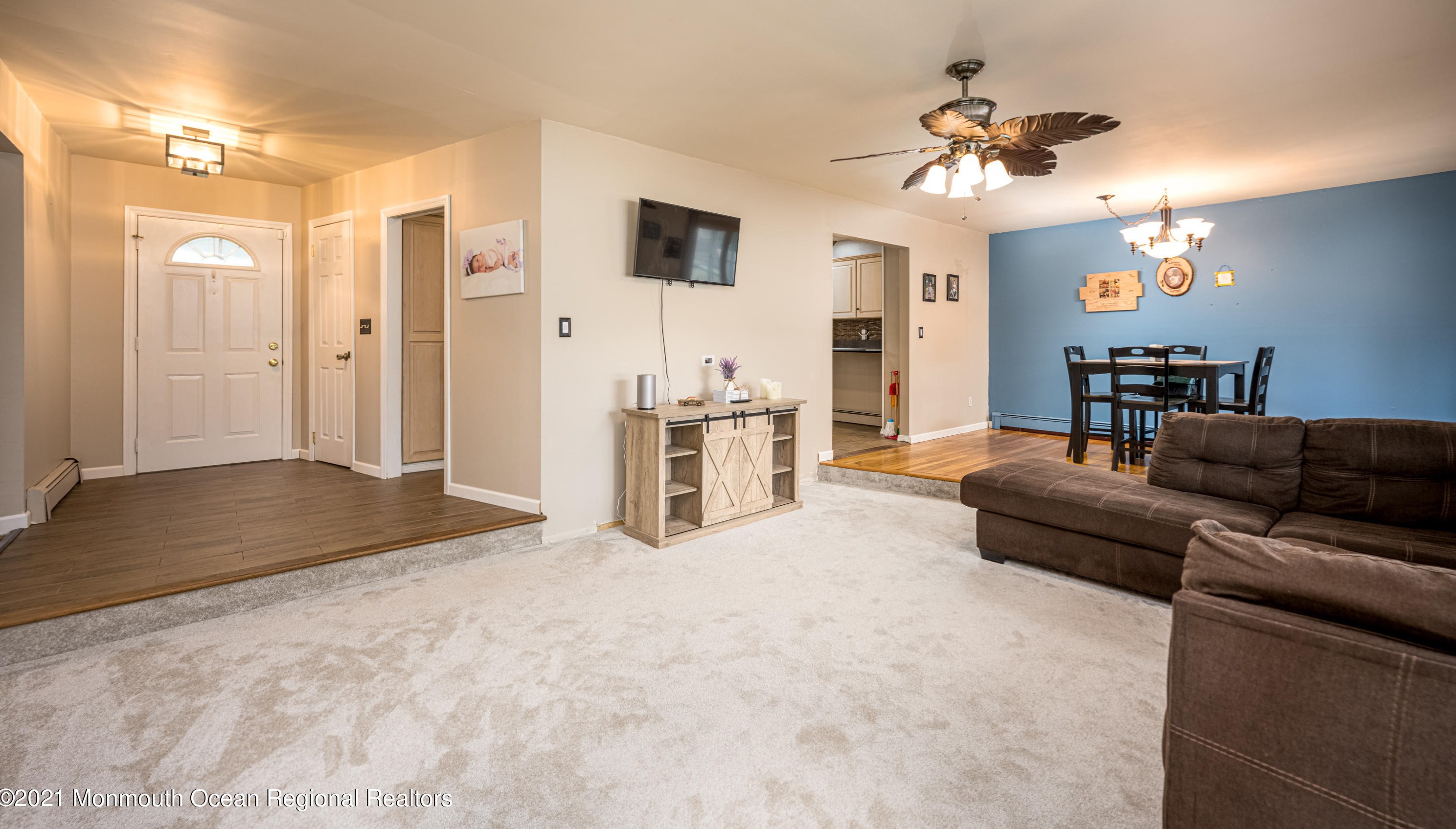 1067 Crystal Dr, Toms River NJ  08753-3823 exterior