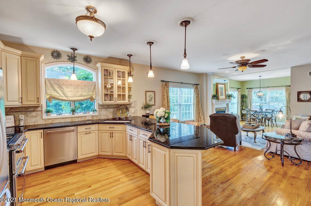 39 Church St, Wall Township NJ  08736-3430 exterior