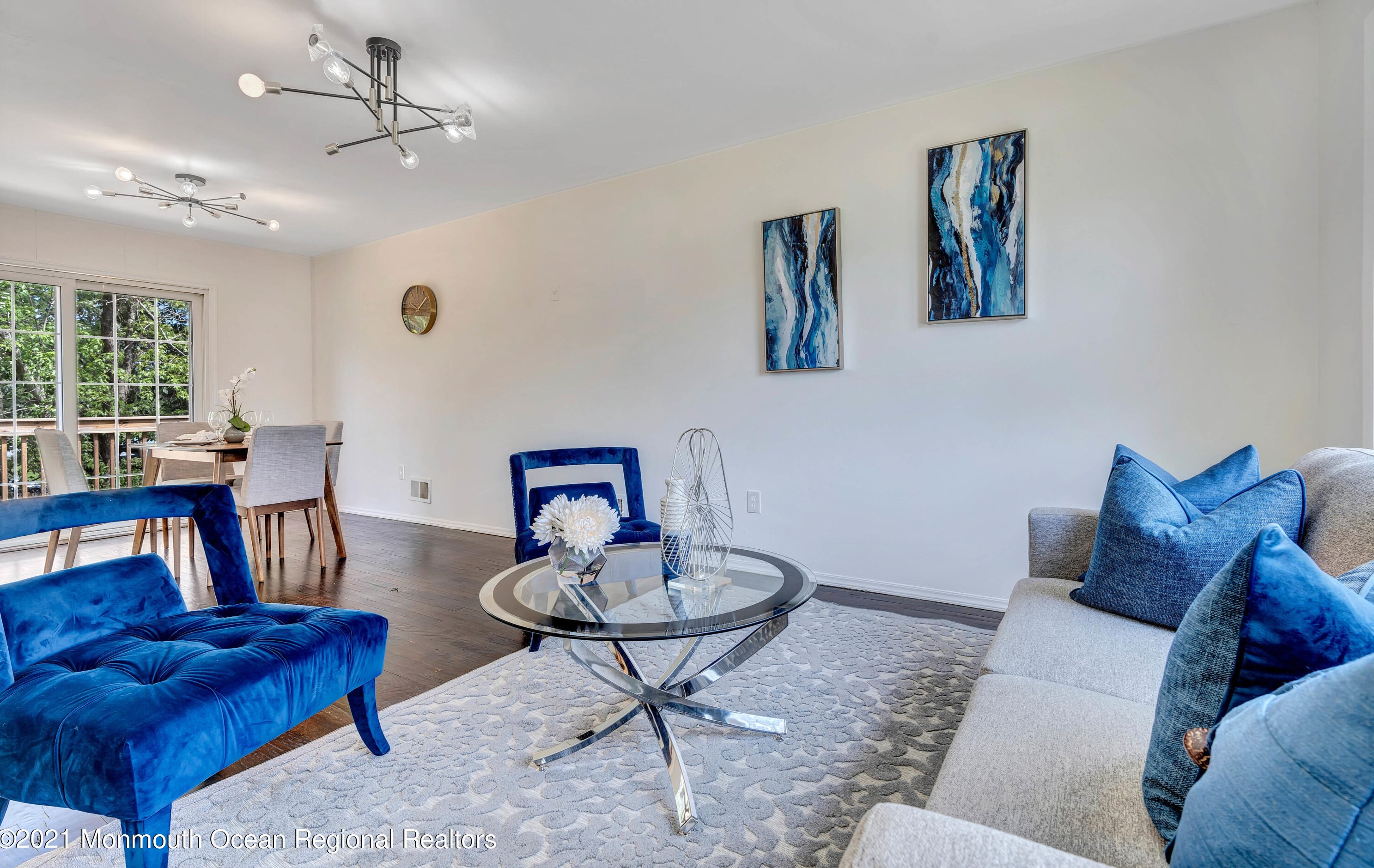 833 Holiday Ct, Toms River NJ  08753-3721 exterior