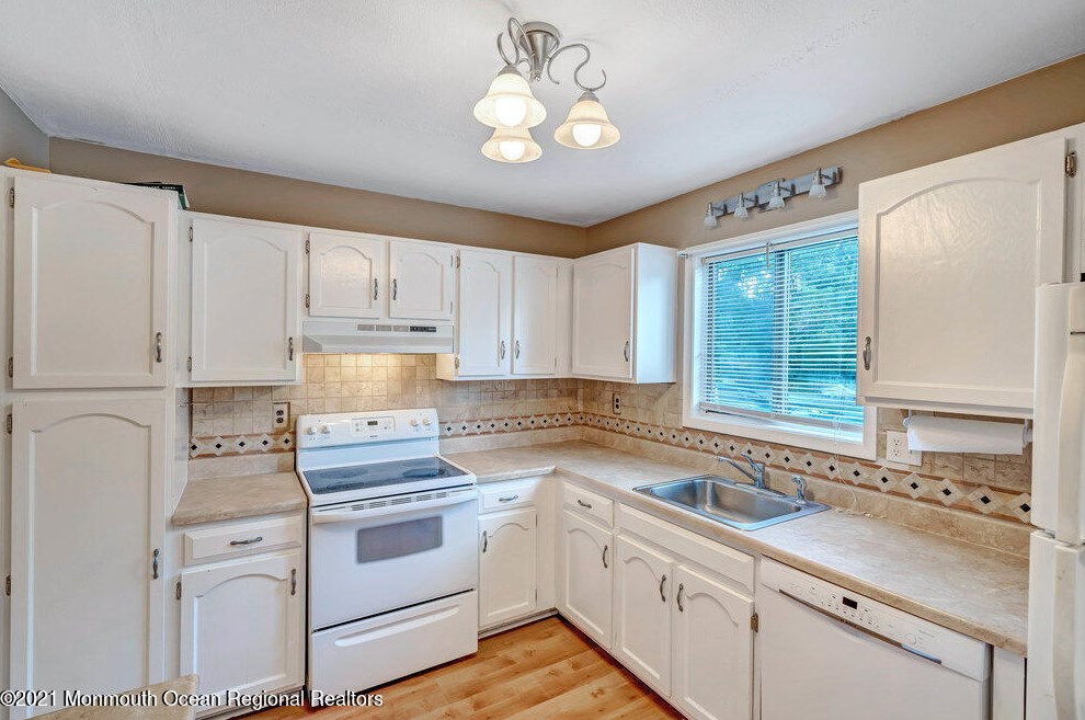 33 Shady Ln, Hardyston NJ  07419-9776 exterior