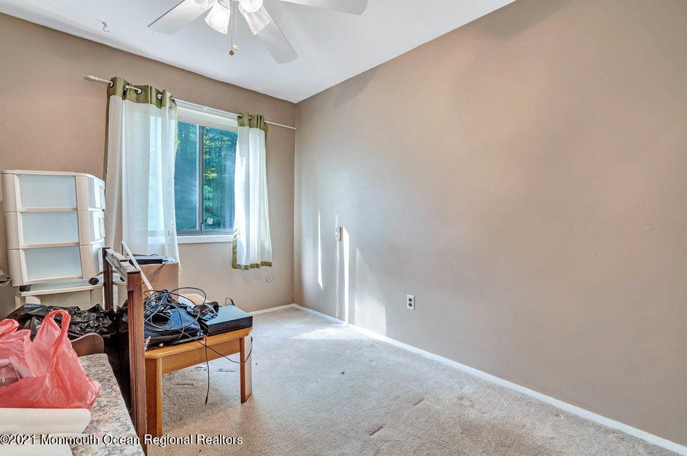 33 Shady Ln, Hardyston NJ  07419-9776 exterior