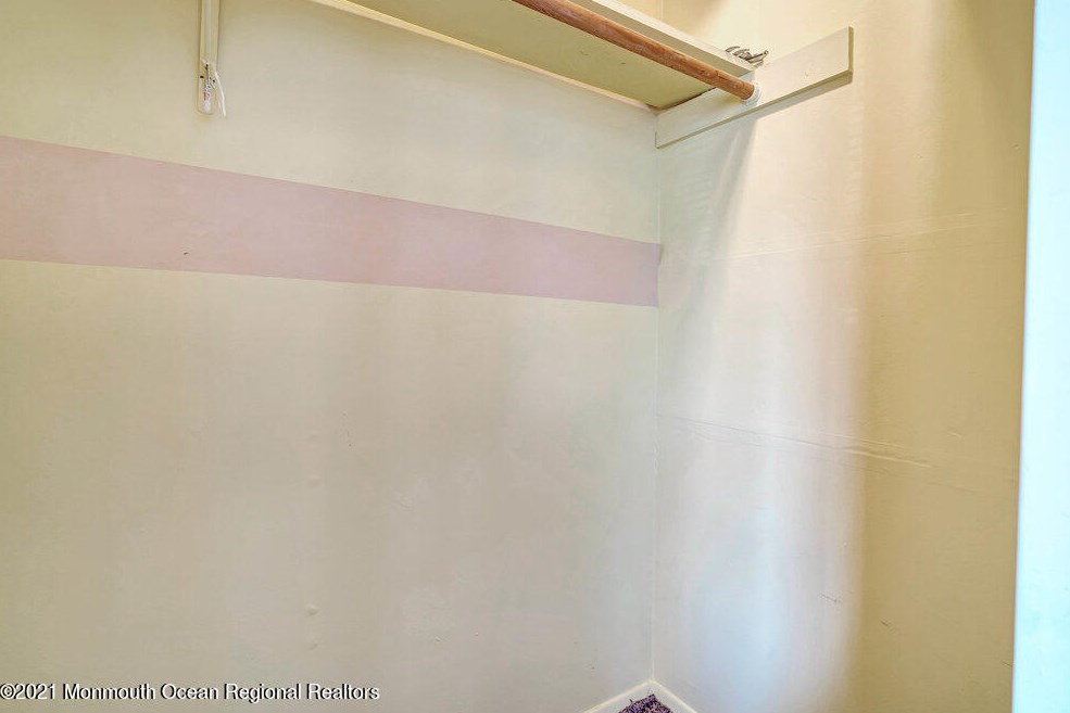 33 Shady Ln, Hardyston NJ  07419-9776 exterior