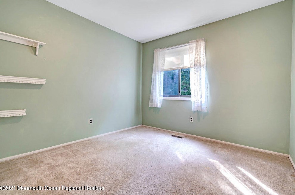 33 Shady Ln, Hardyston NJ  07419-9776 exterior