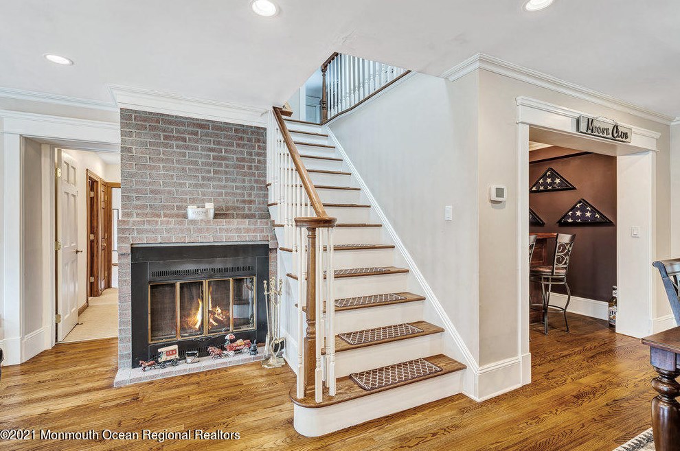 125 Monmouth Blvd, Oceanport NJ  07757-1621 exterior