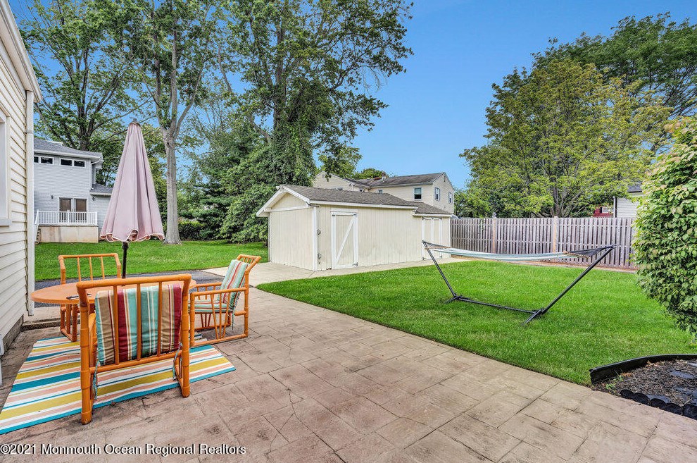 125 Monmouth Blvd, Oceanport NJ  07757-1621 exterior