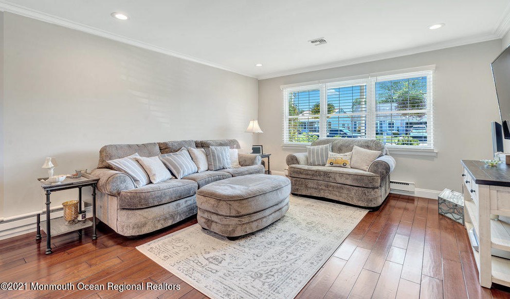 30 Chatham Pl, Southampton NJ  08088-1108 exterior