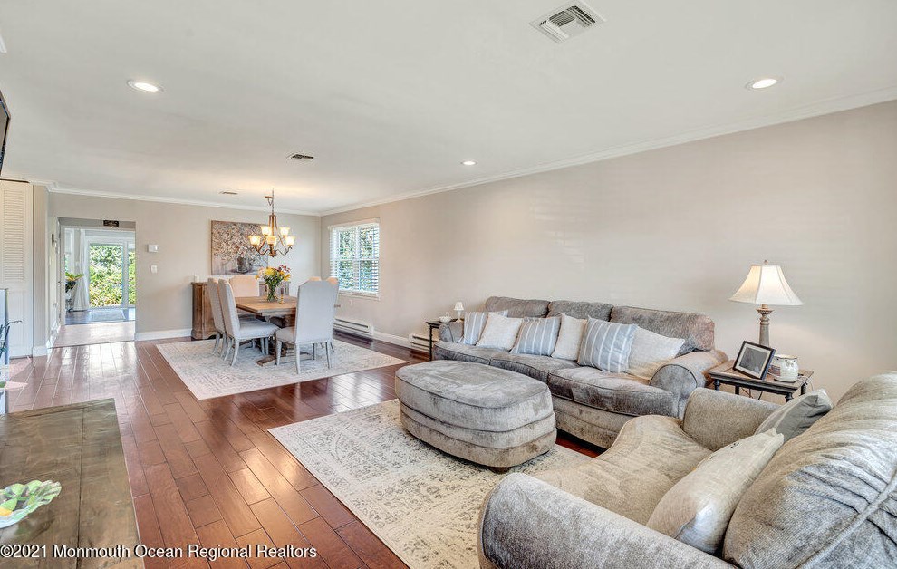 30 Chatham Pl, Southampton NJ  08088-1108 exterior