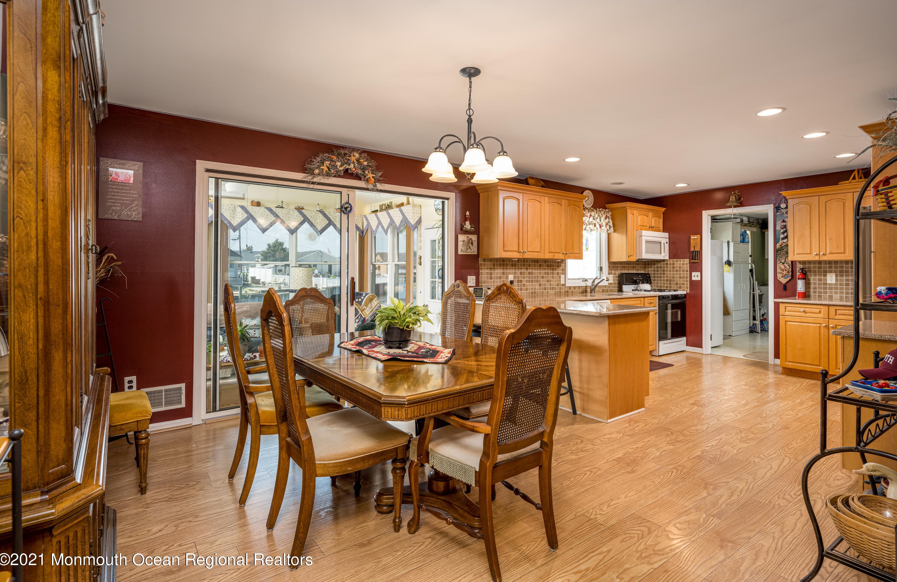 732 Tunney Point Dr, Toms River NJ  08753-4764 exterior