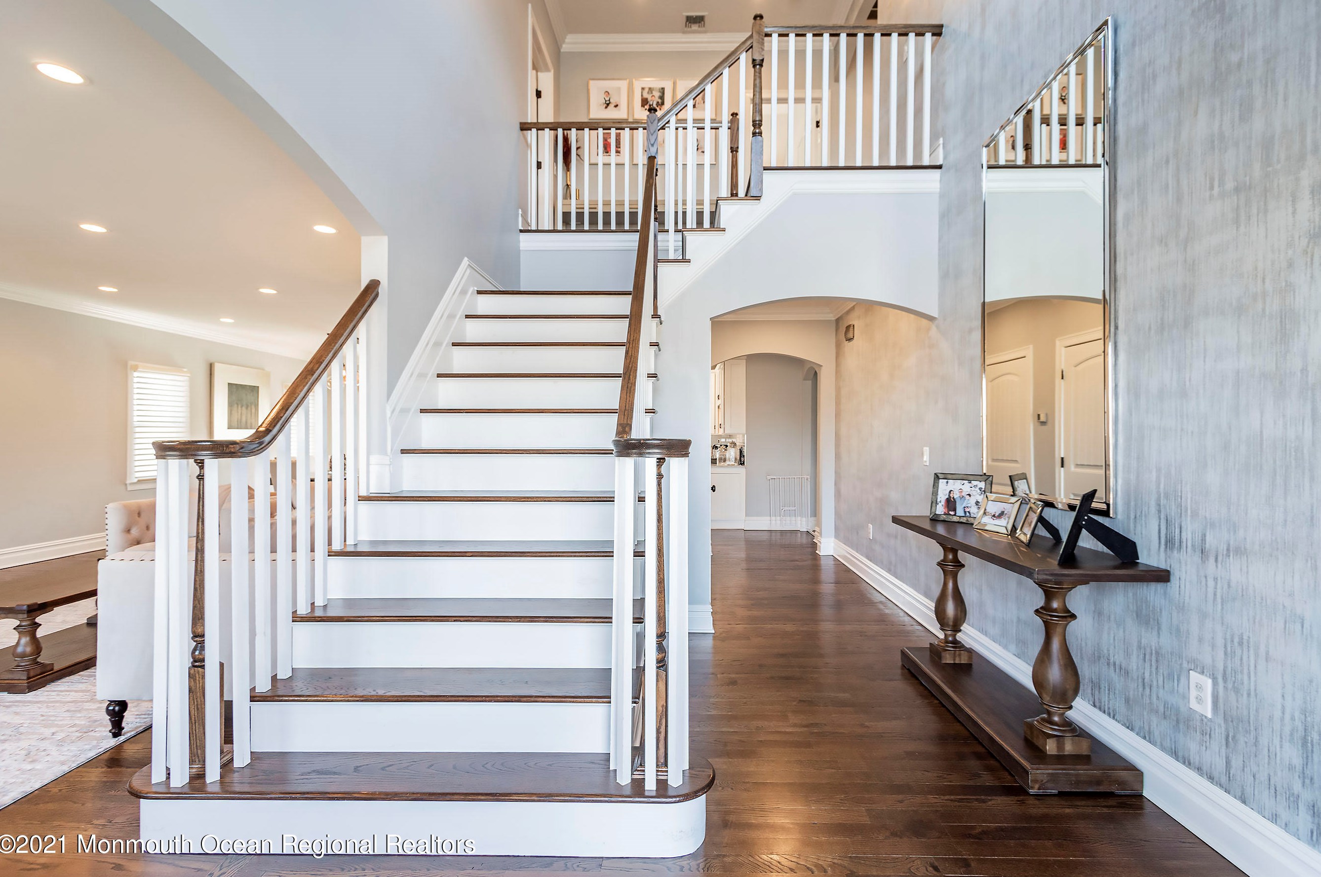 30 Asbury Ave, Oceanport NJ  07757-1365 exterior
