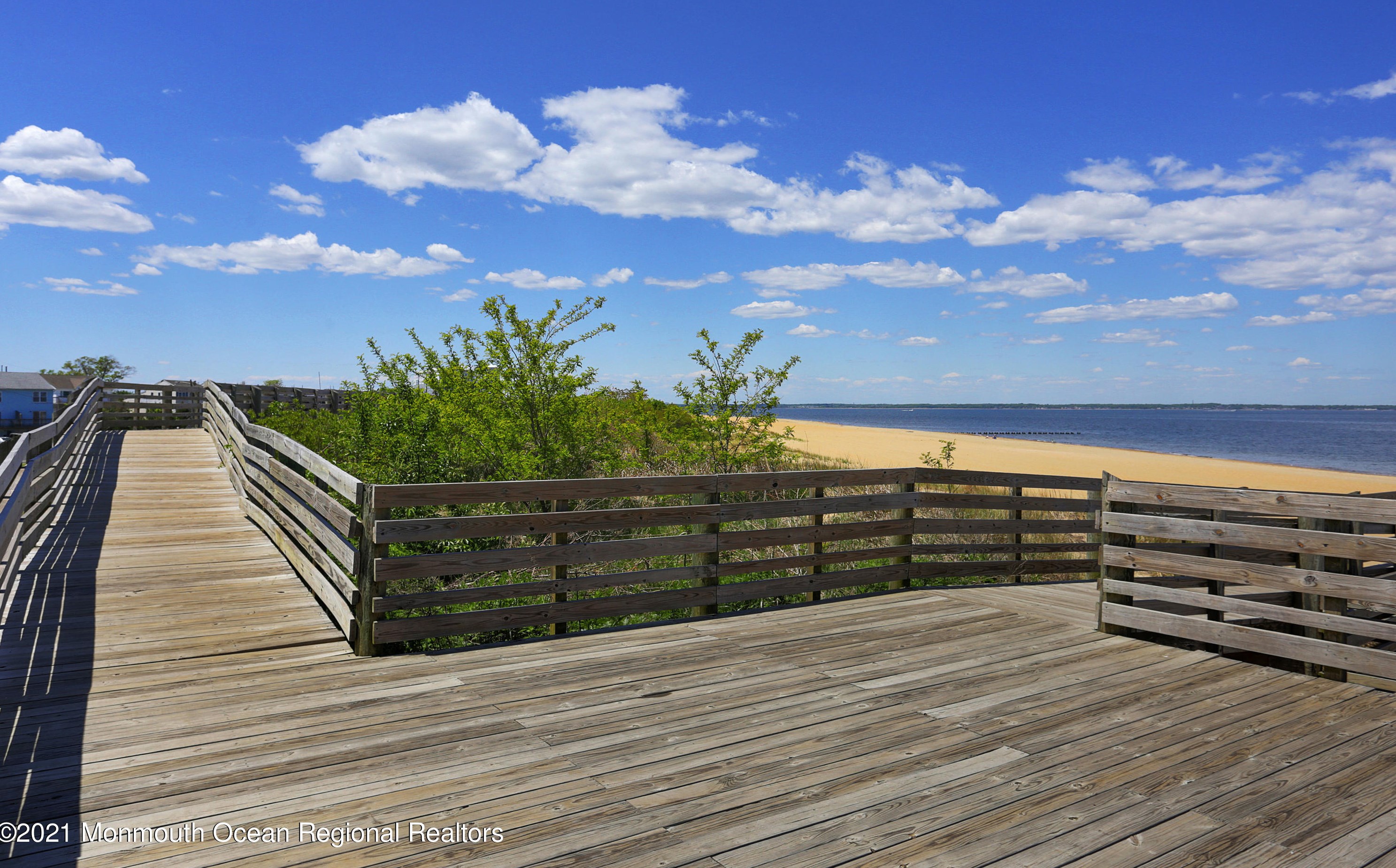 226 Twilight Ave, Ideal Beach NJ  07734-1960 exterior