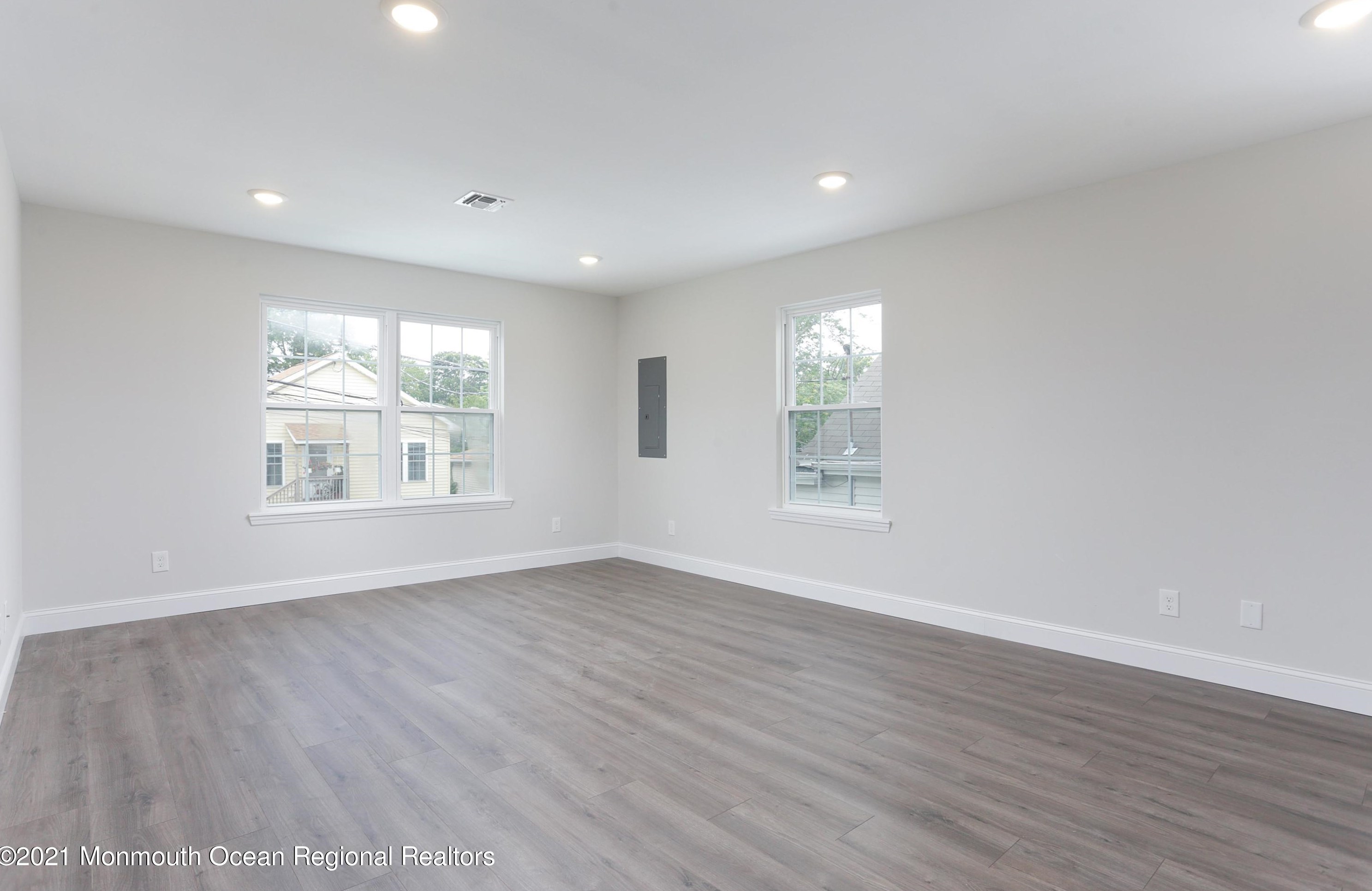 226 Twilight Ave, Ideal Beach NJ  07734-1960 exterior