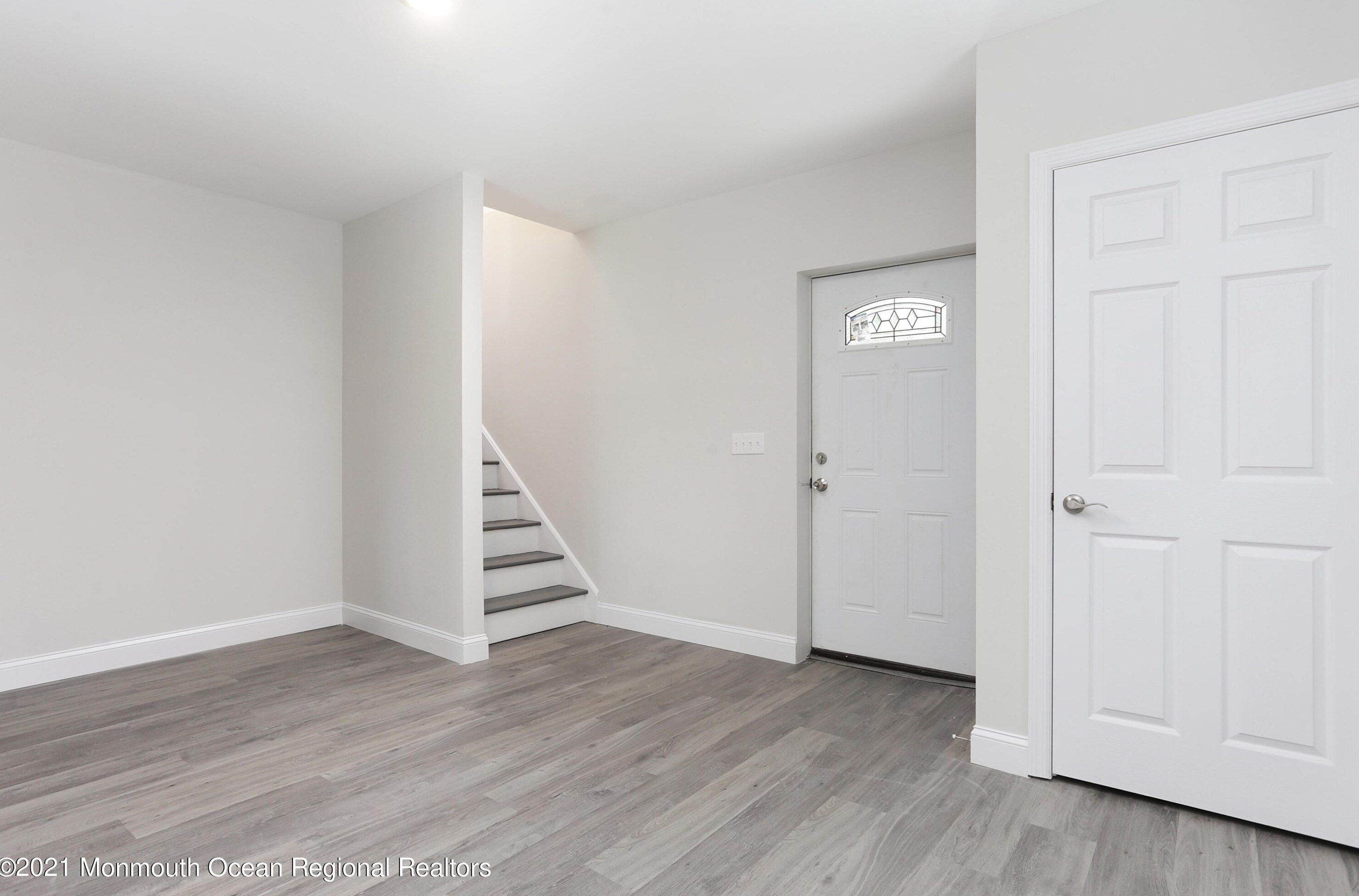 226 Twilight Ave, Ideal Beach NJ  07734-1960 exterior