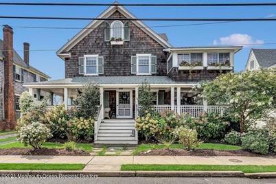 442 Lake Avenue - Photo 1