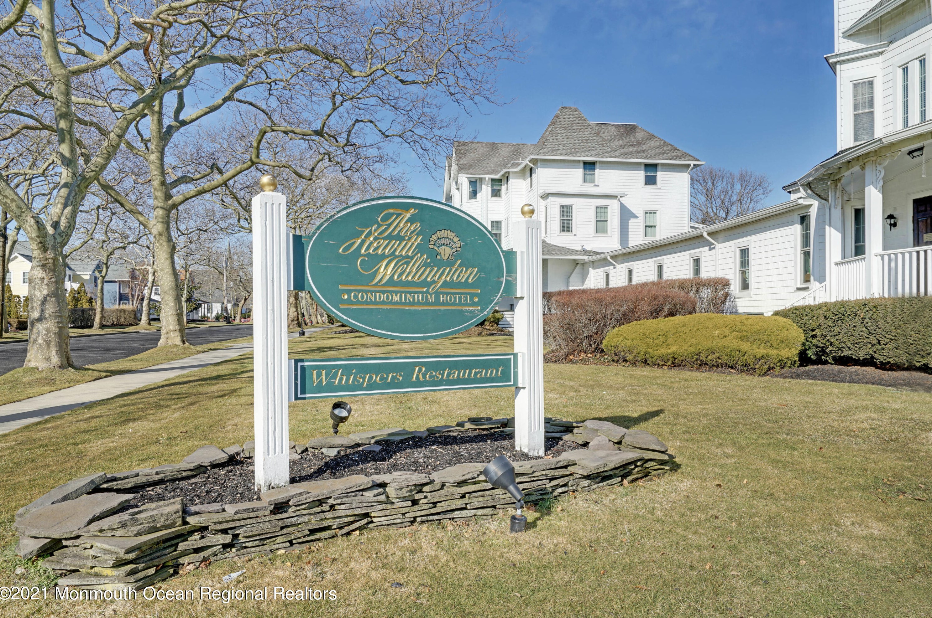 200 Monmouth Ave, Wall Township NJ  07762-1127 exterior