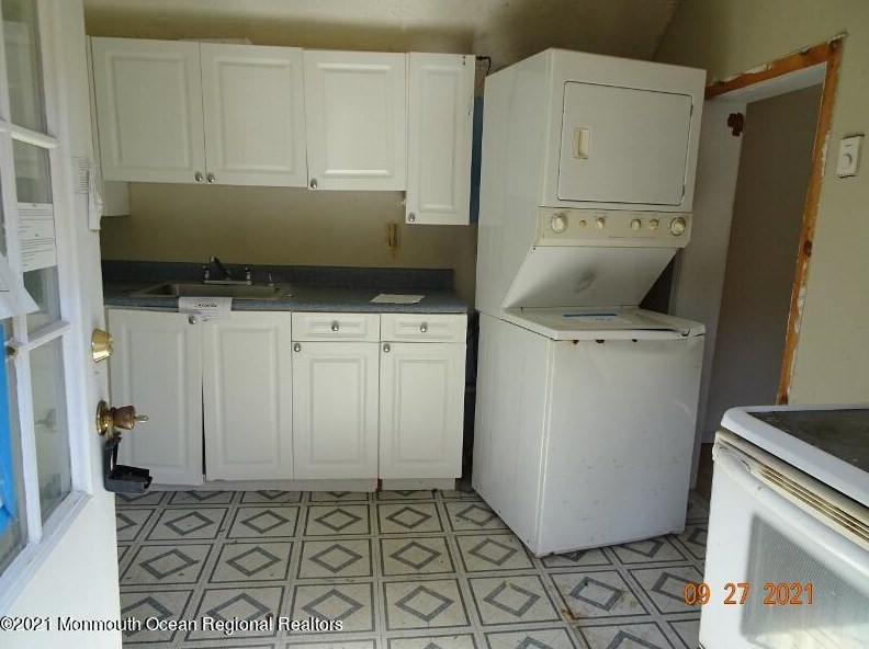 30 Boehmhurst Ave, Sayreville NJ  08872-1318 exterior