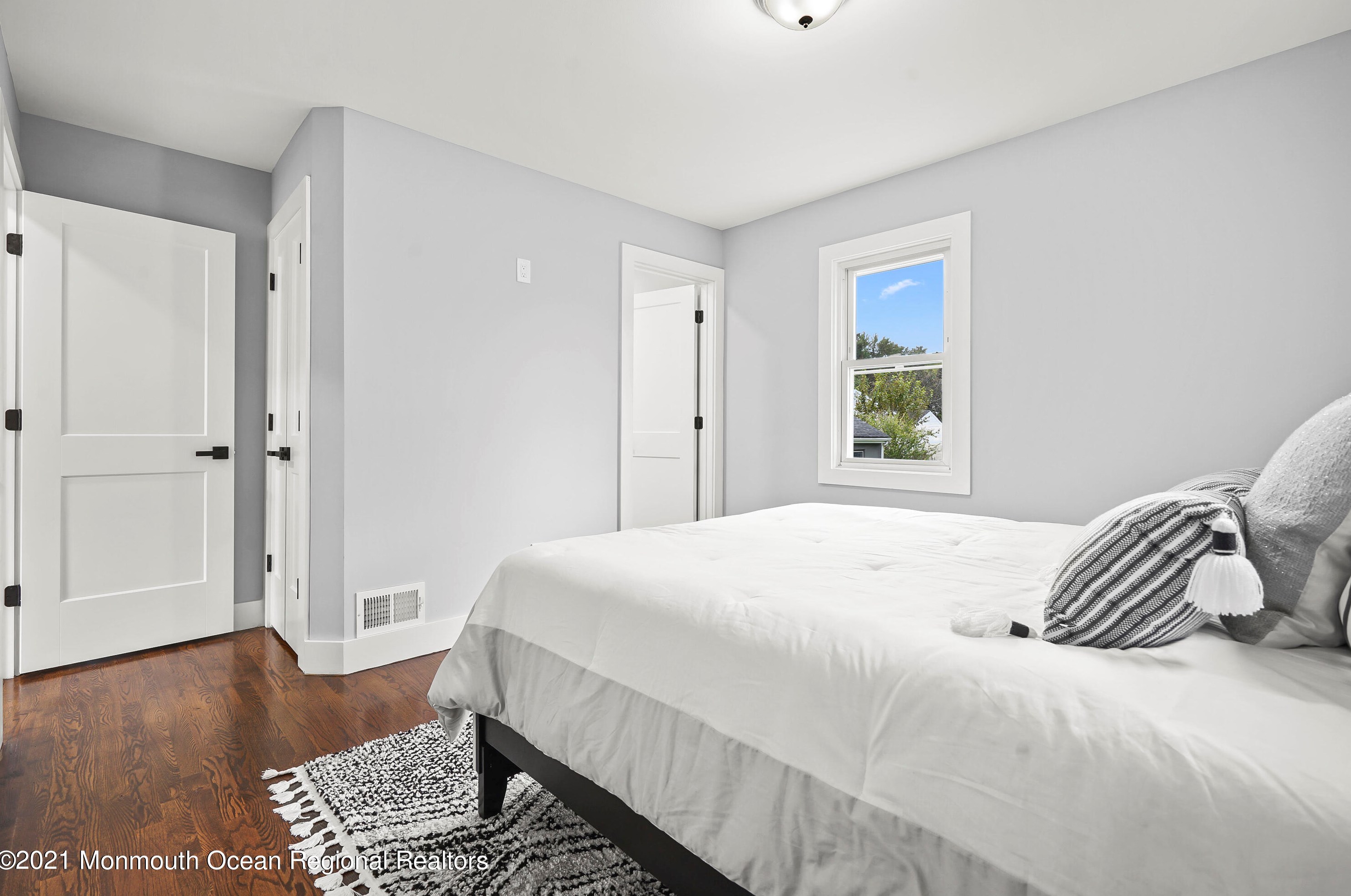 4 4th St, Matawan NJ  07747-2316 exterior