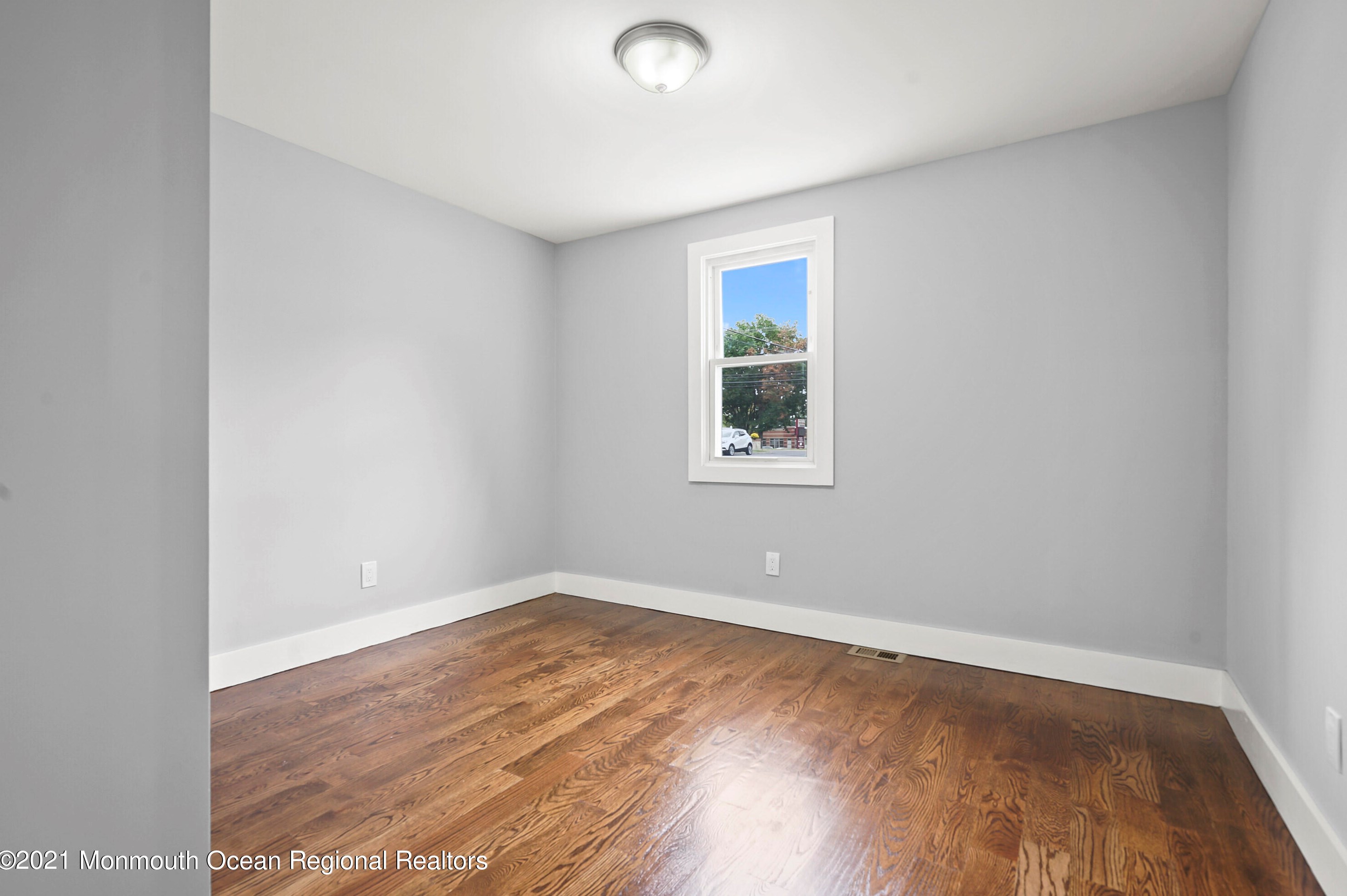 4 4th St, Matawan NJ  07747-2316 exterior