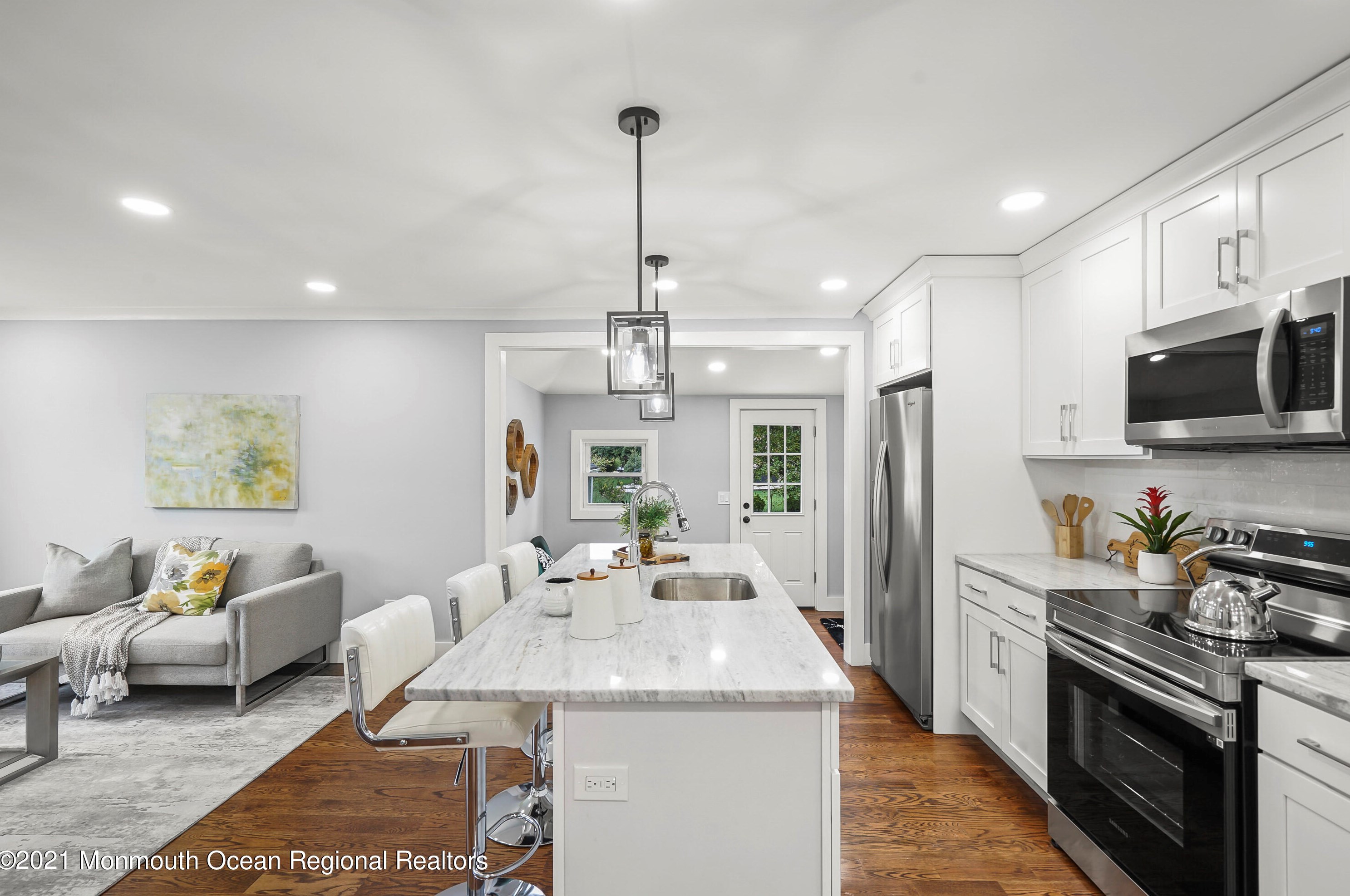 4 4th St, Matawan NJ  07747-2316 exterior