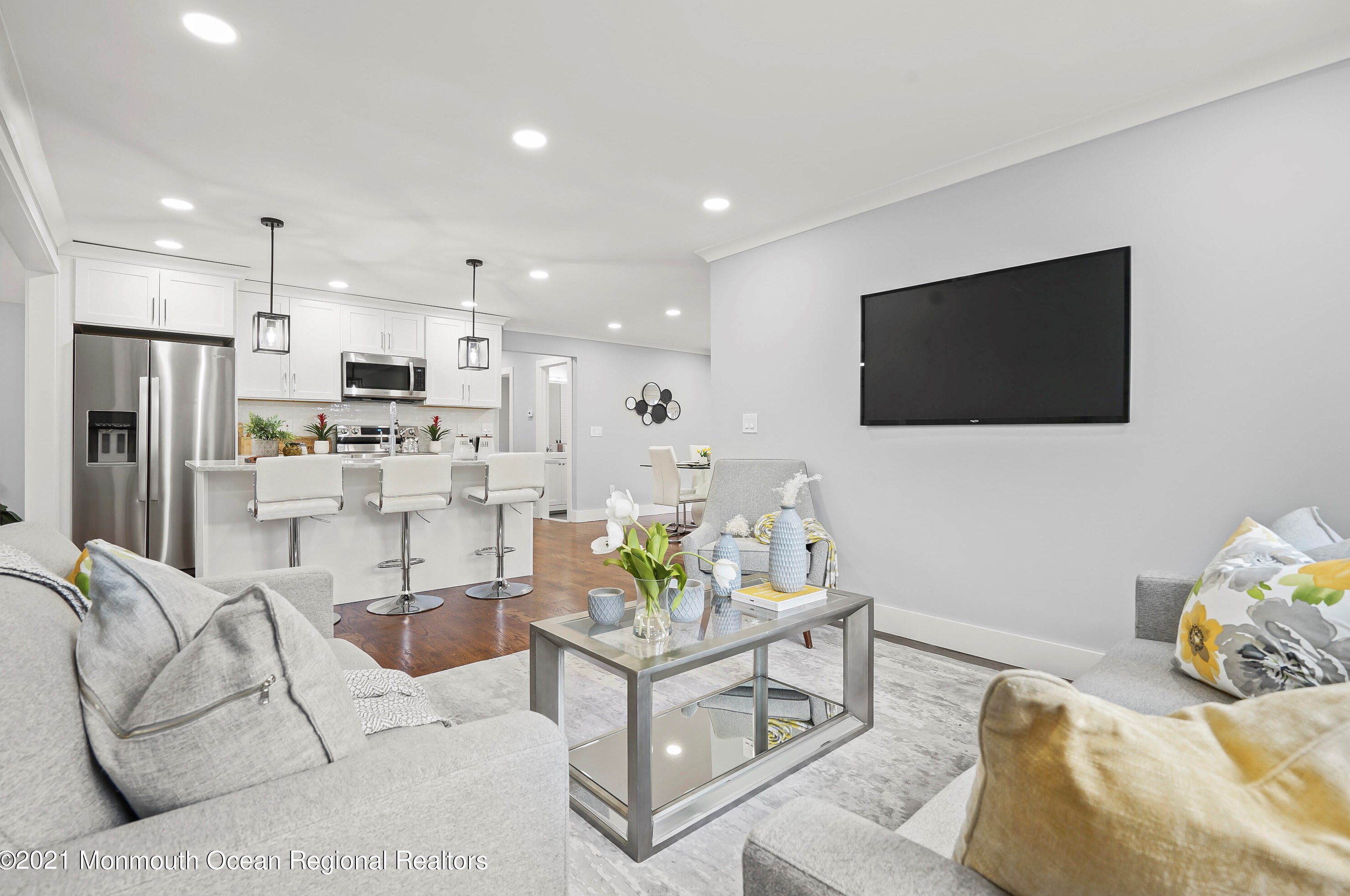 4 4th St, Matawan NJ  07747-2316 exterior