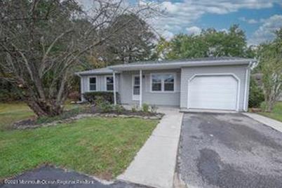 6 Churchill Road - Photo 1