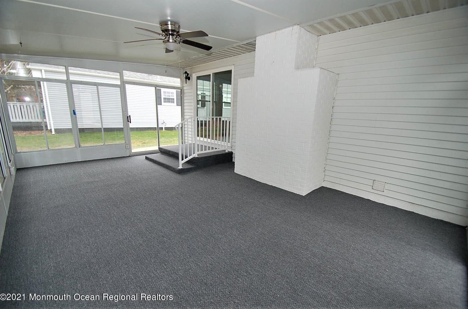 10 Linstead Ct, Toms River NJ  08757-6127 exterior