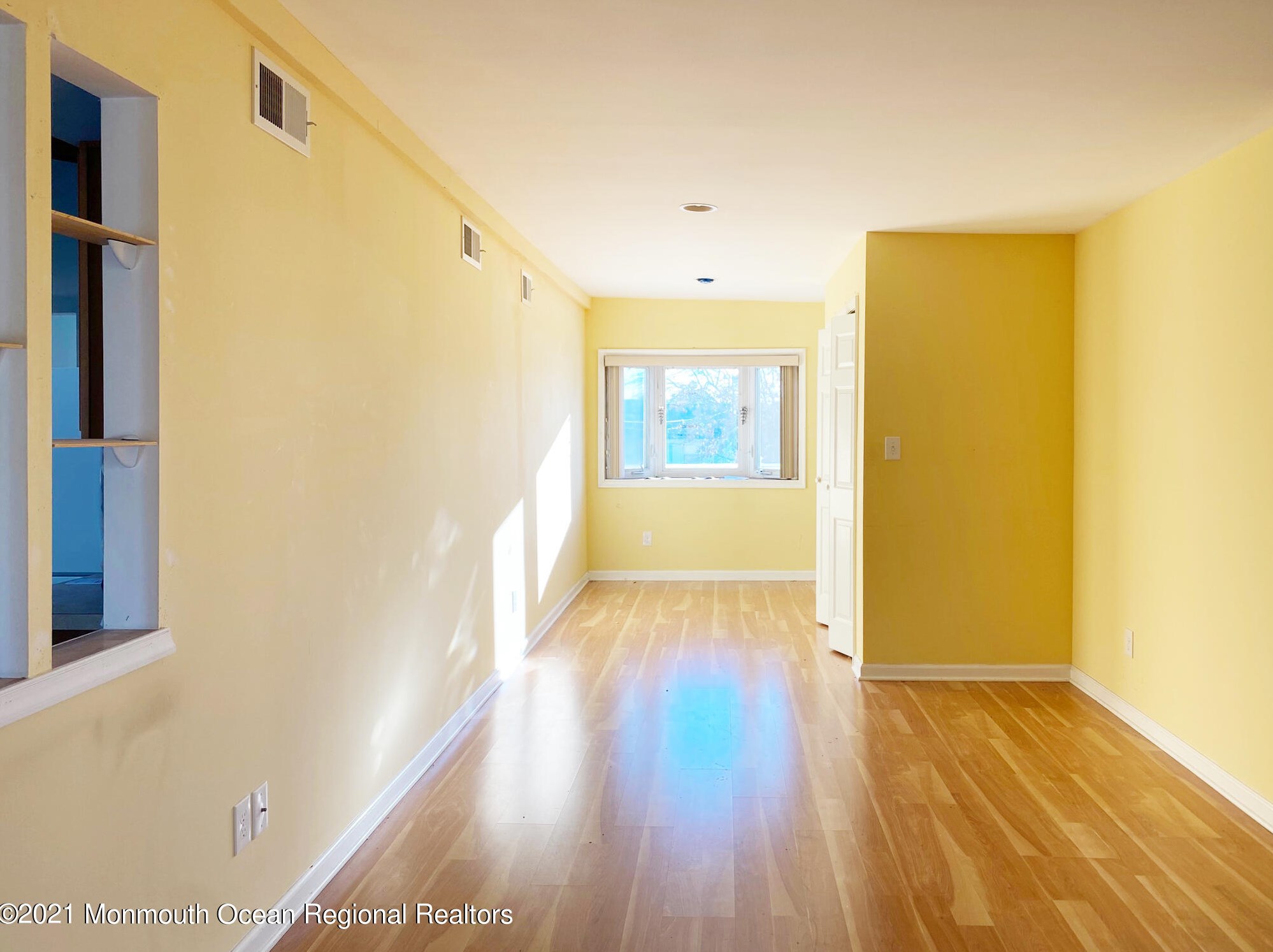 1064 Radio Rd, Tuckerton NJ  08087-1517 exterior