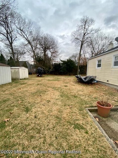 235 Delaware Ave, Oakhurst NJ  07755-1314 exterior