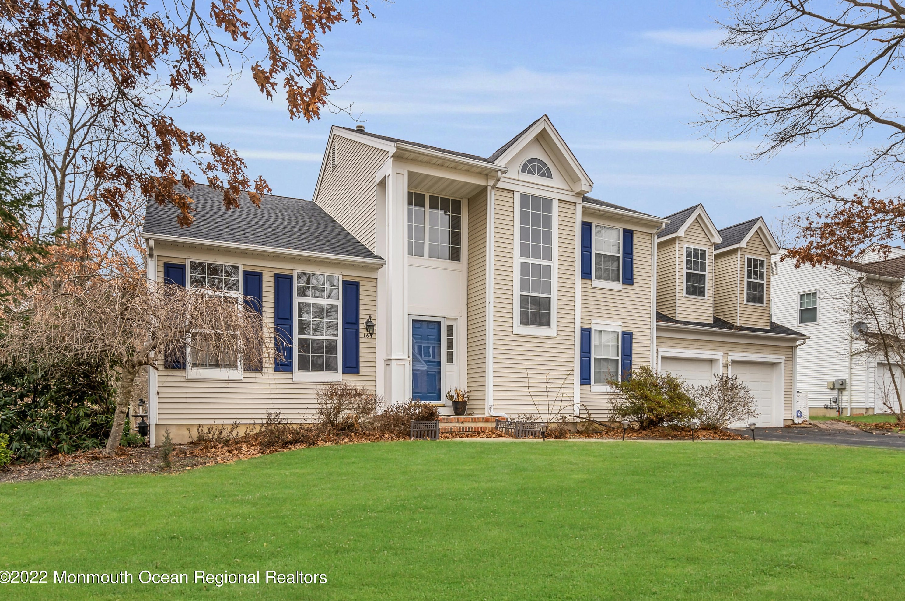 165 Grande Woodlands Way, Toms River NJ  08755-1725 exterior