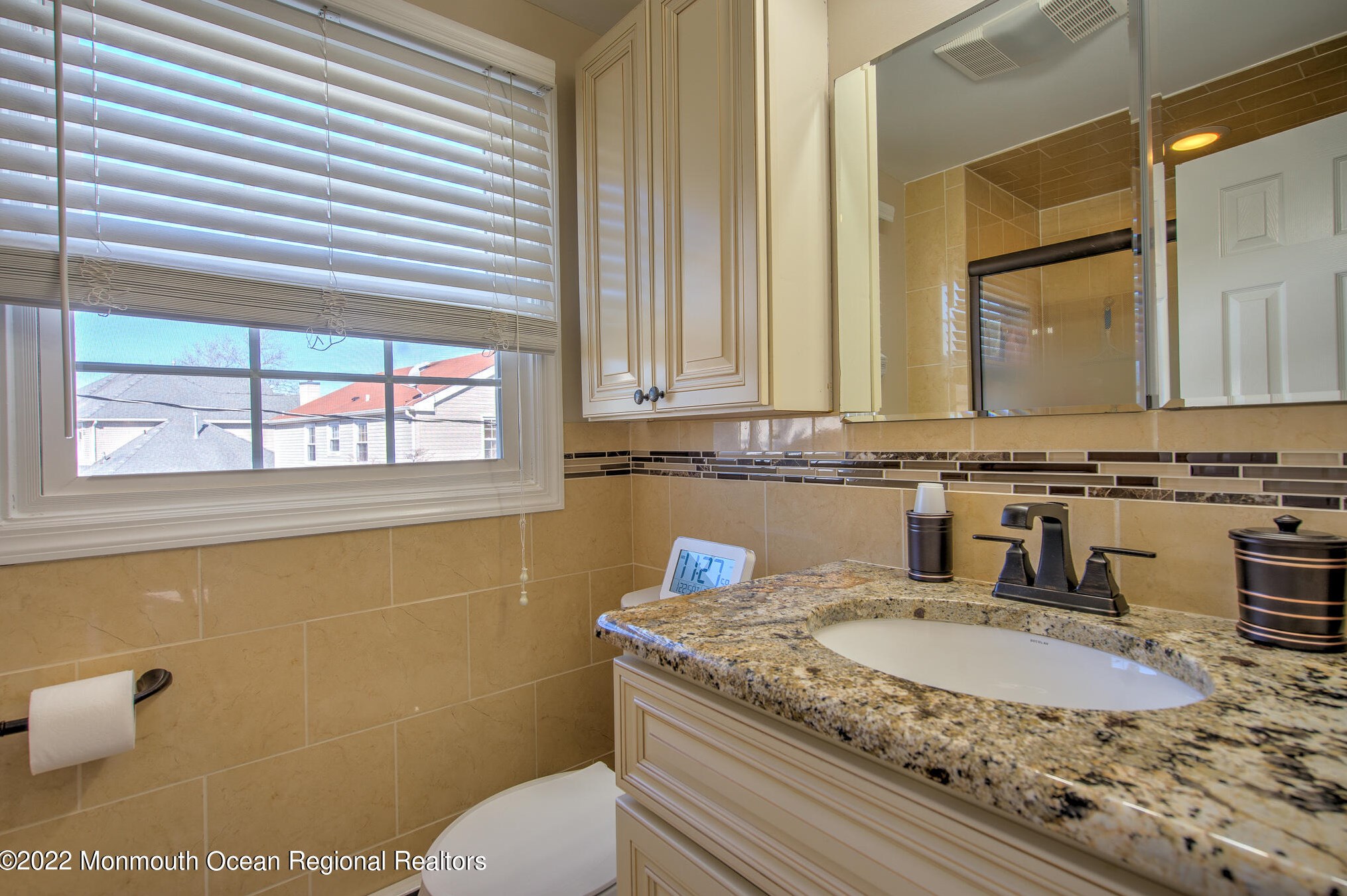 77 Bechstein Dr, Matawan NJ  07747-2331 exterior