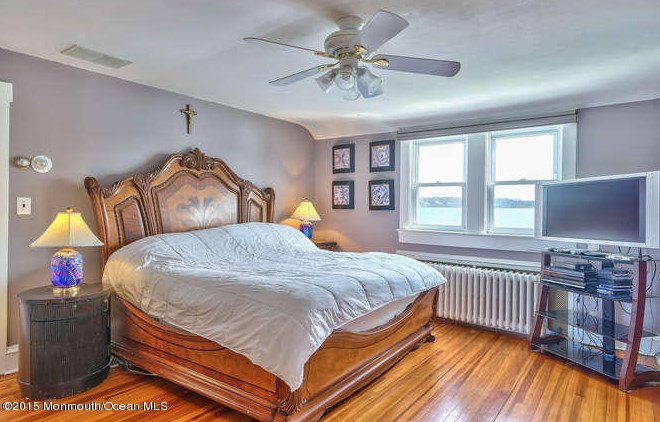 613 Bayside Ave, Beachwood NJ  08722-4109 exterior