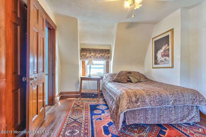 613 Bayside Ave, Beachwood NJ  08722-4109 exterior