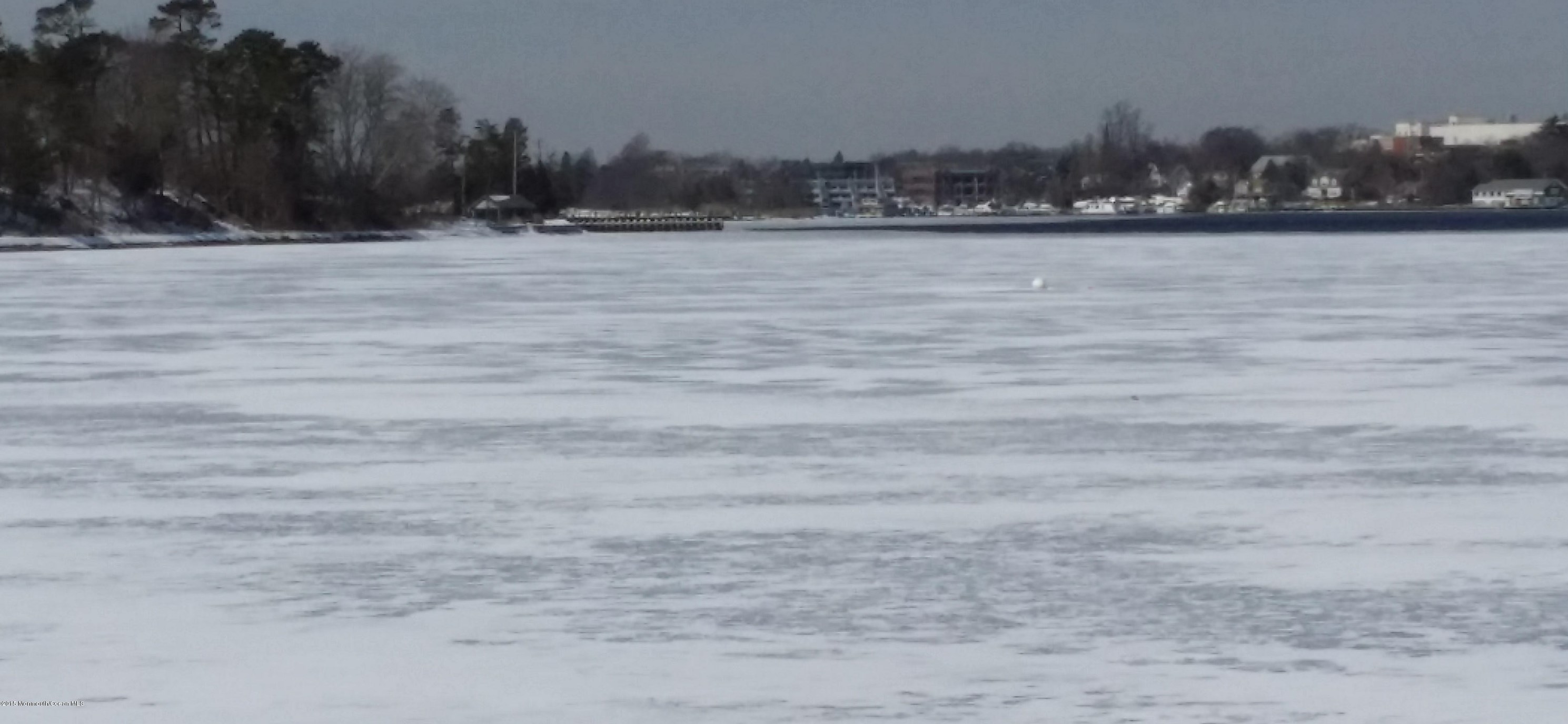 613 Bayside Ave, Beachwood NJ  08722-4109 exterior