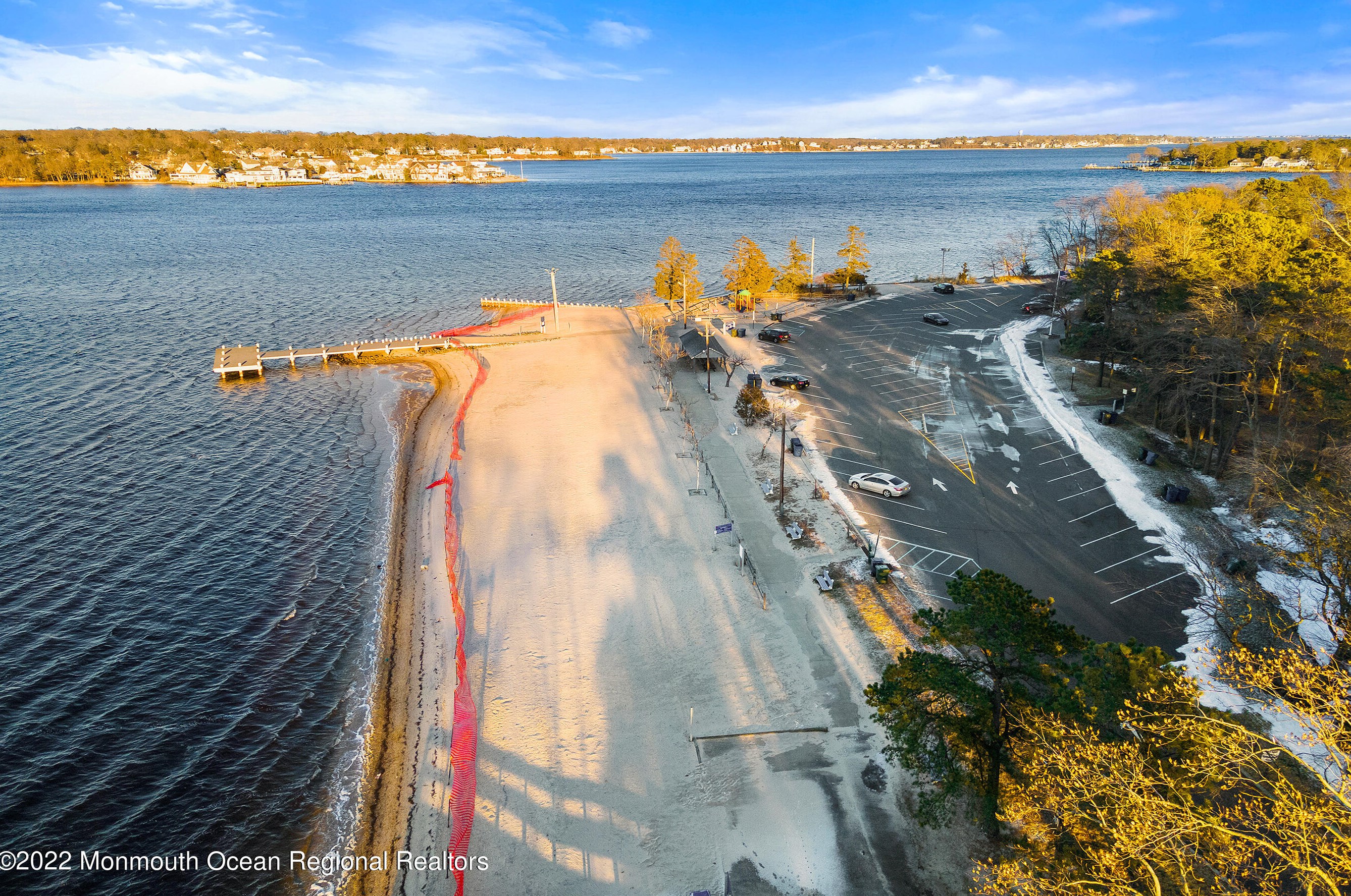 613 Bayside Ave, Beachwood NJ  08722-4109 exterior