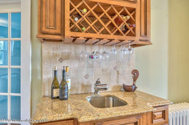 613 Bayside Ave, Beachwood NJ  08722-4109 exterior