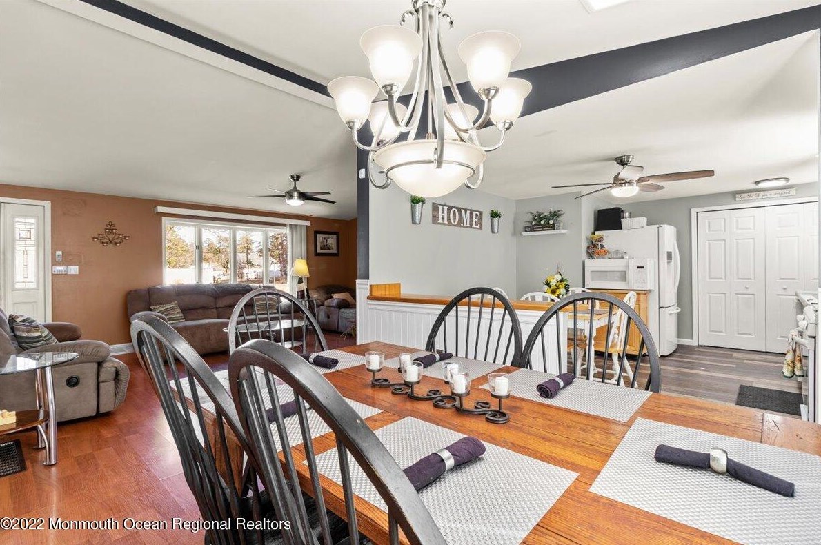 2001 Middlesex St, Toms River NJ 08757-1127 exterior