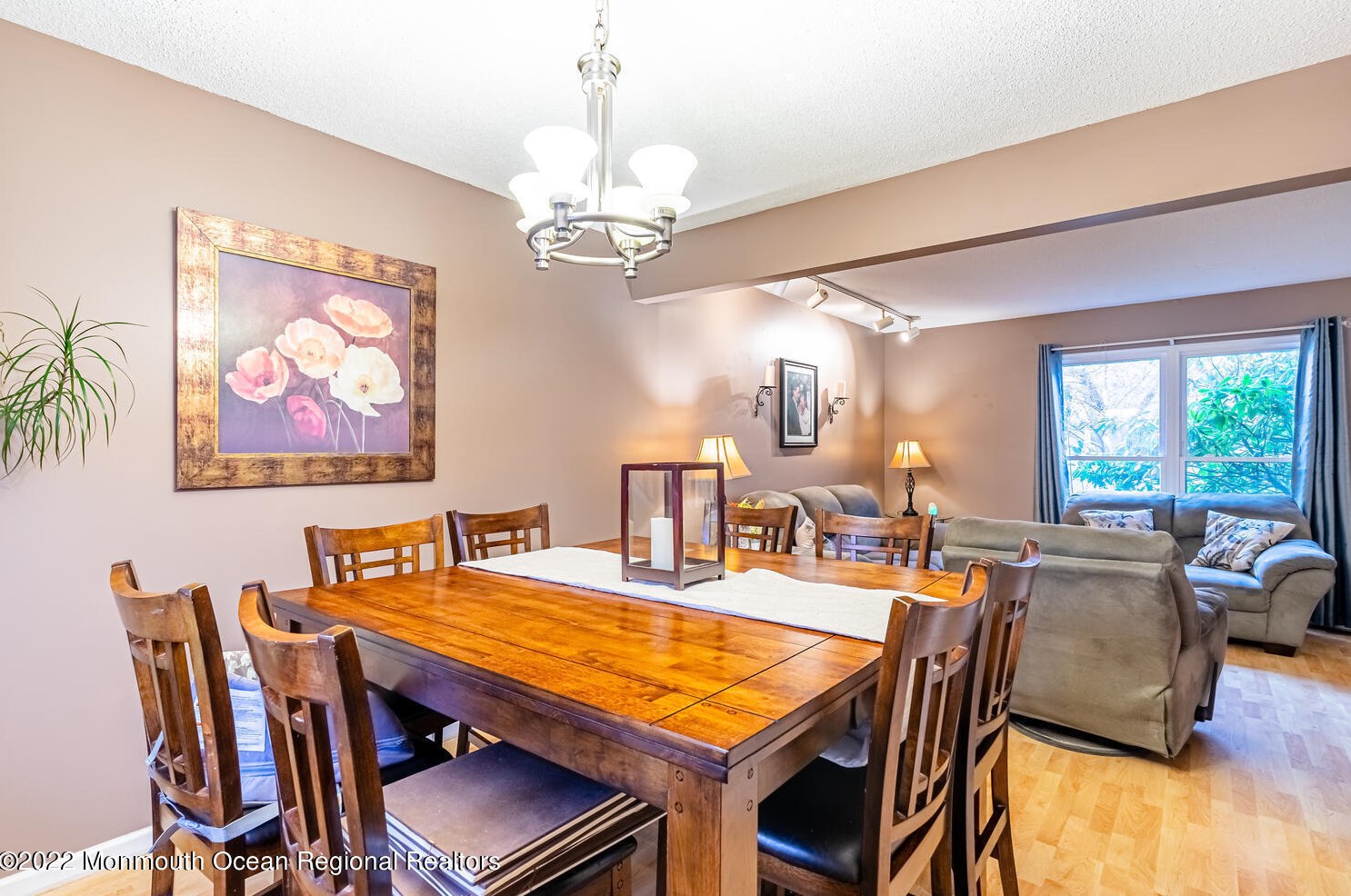 203 Oak Ln, Tuckerton NJ  08087-9643 exterior