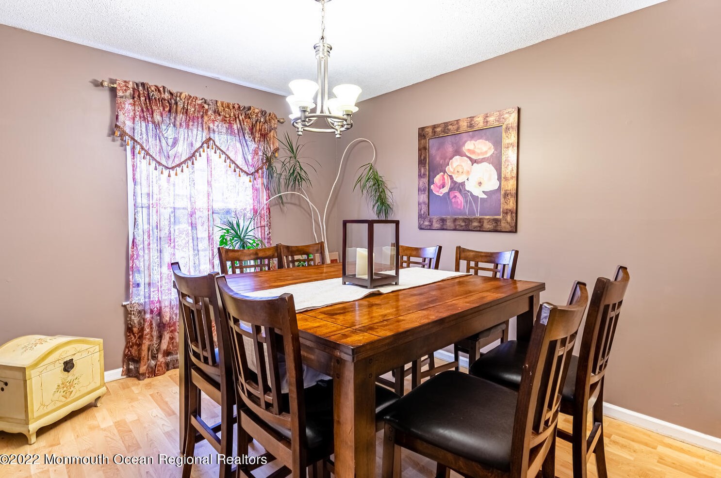 203 Oak Ln, Tuckerton NJ  08087-9643 exterior