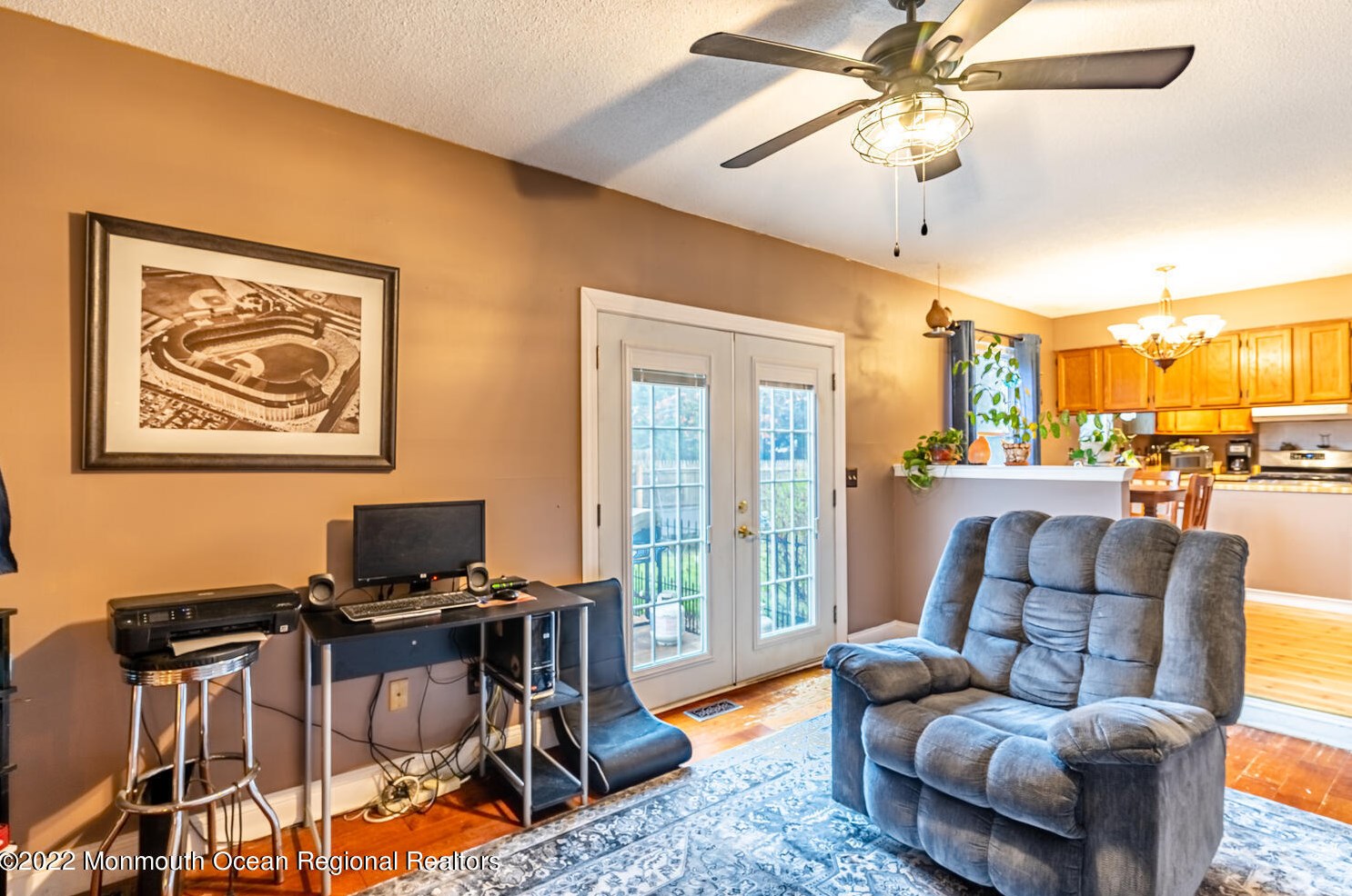 203 Oak Ln, Tuckerton NJ  08087-9643 exterior