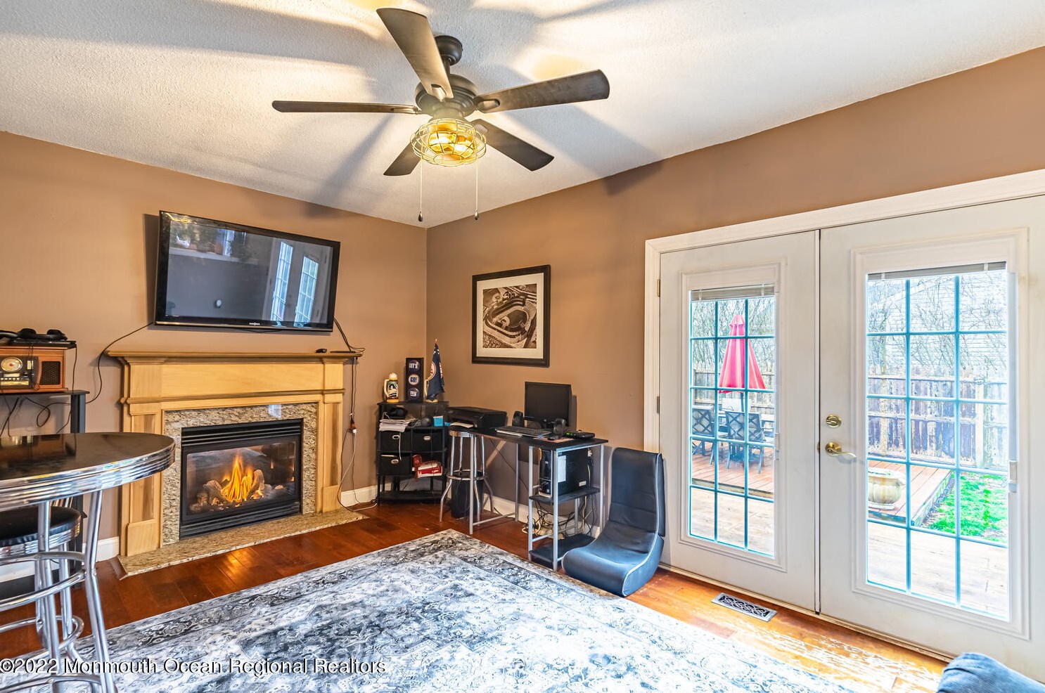 203 Oak Ln, Tuckerton NJ  08087-9643 exterior