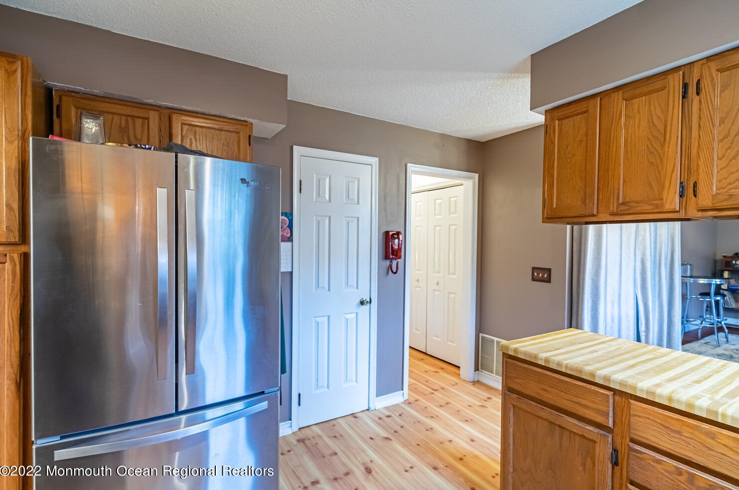 203 Oak Ln, Tuckerton NJ  08087-9643 exterior