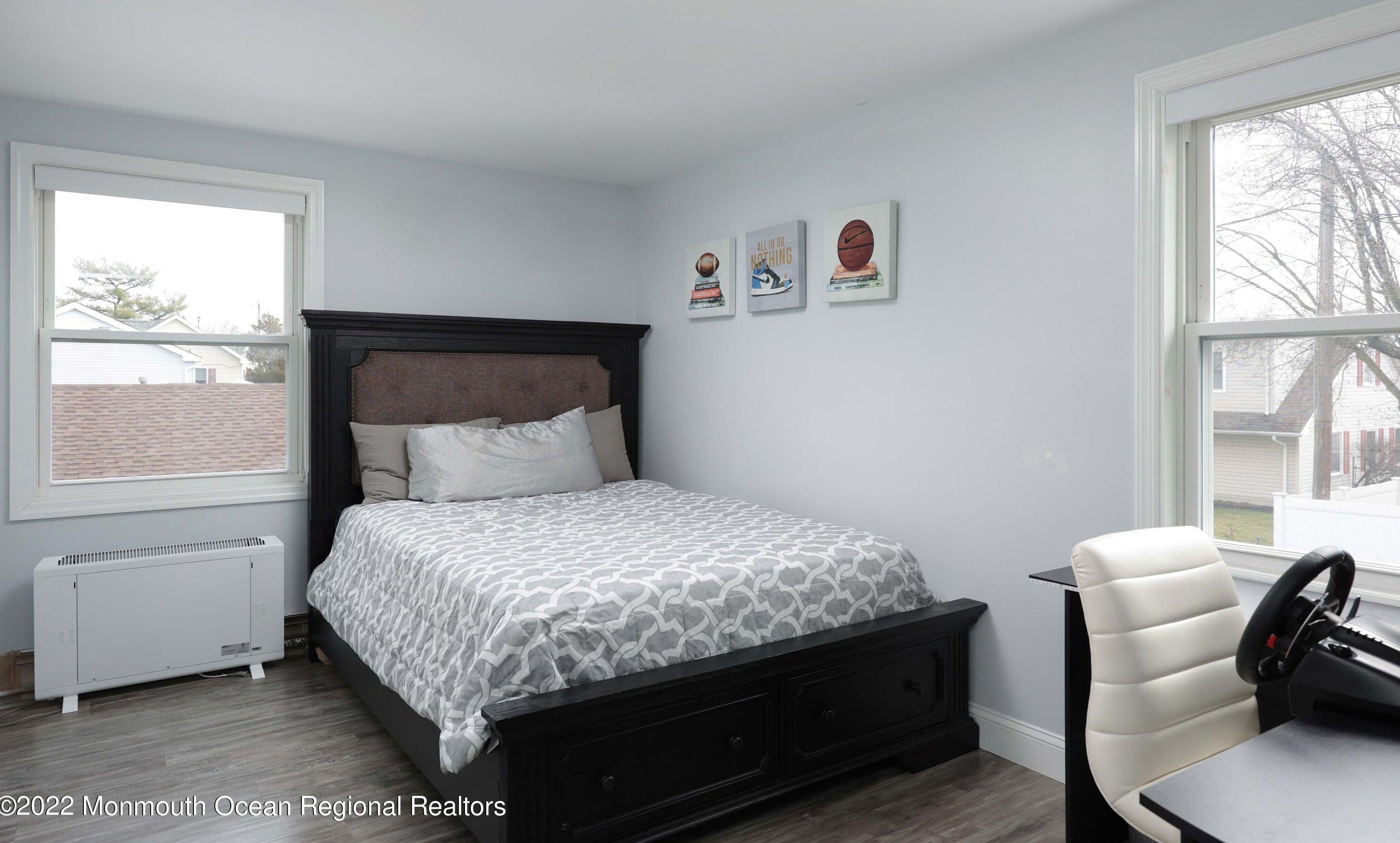 110 Deerfield Ln, Matawan NJ 07747-1332 exterior