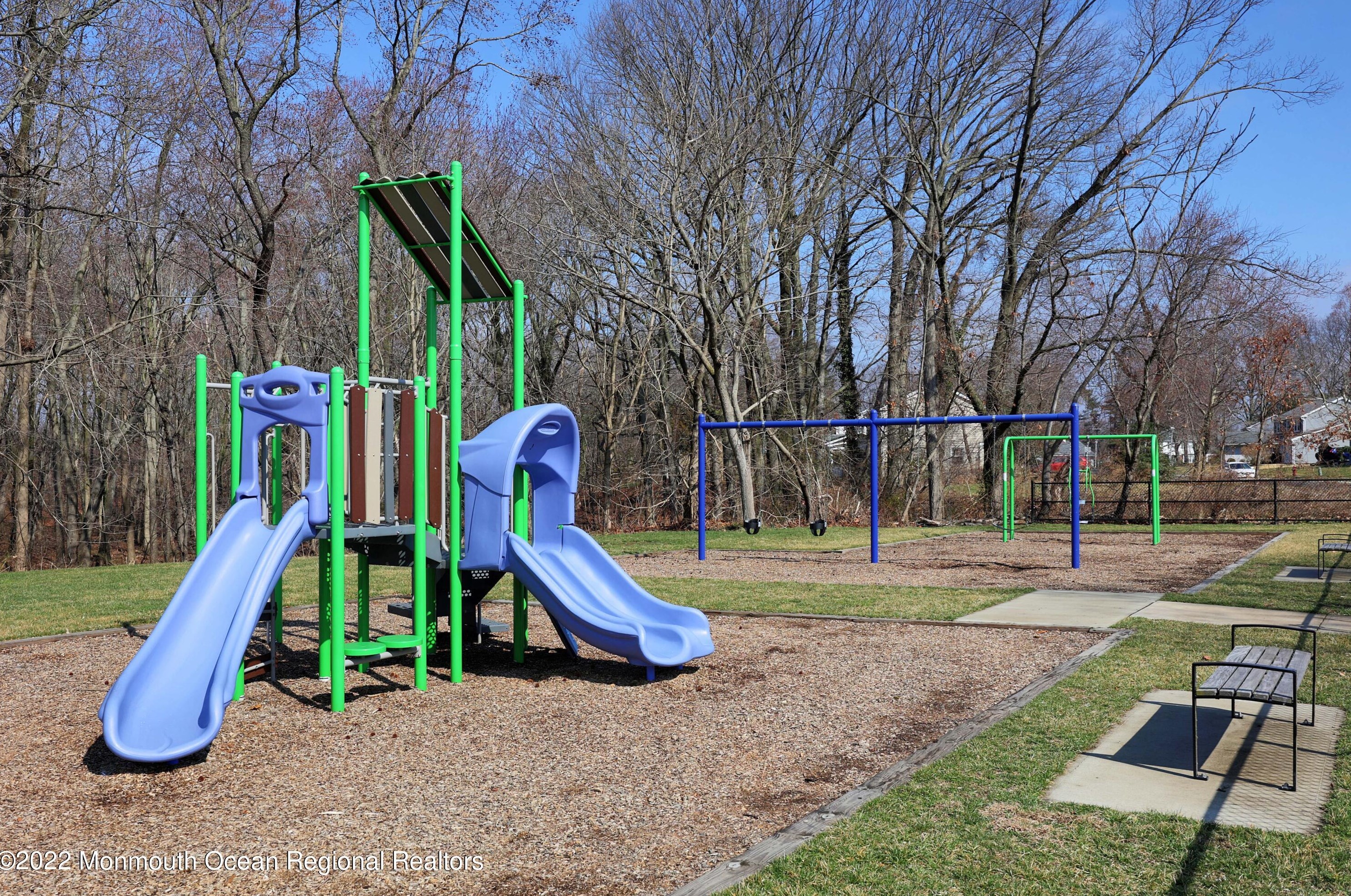 110 Deerfield Ln, Matawan NJ 07747-1332 exterior